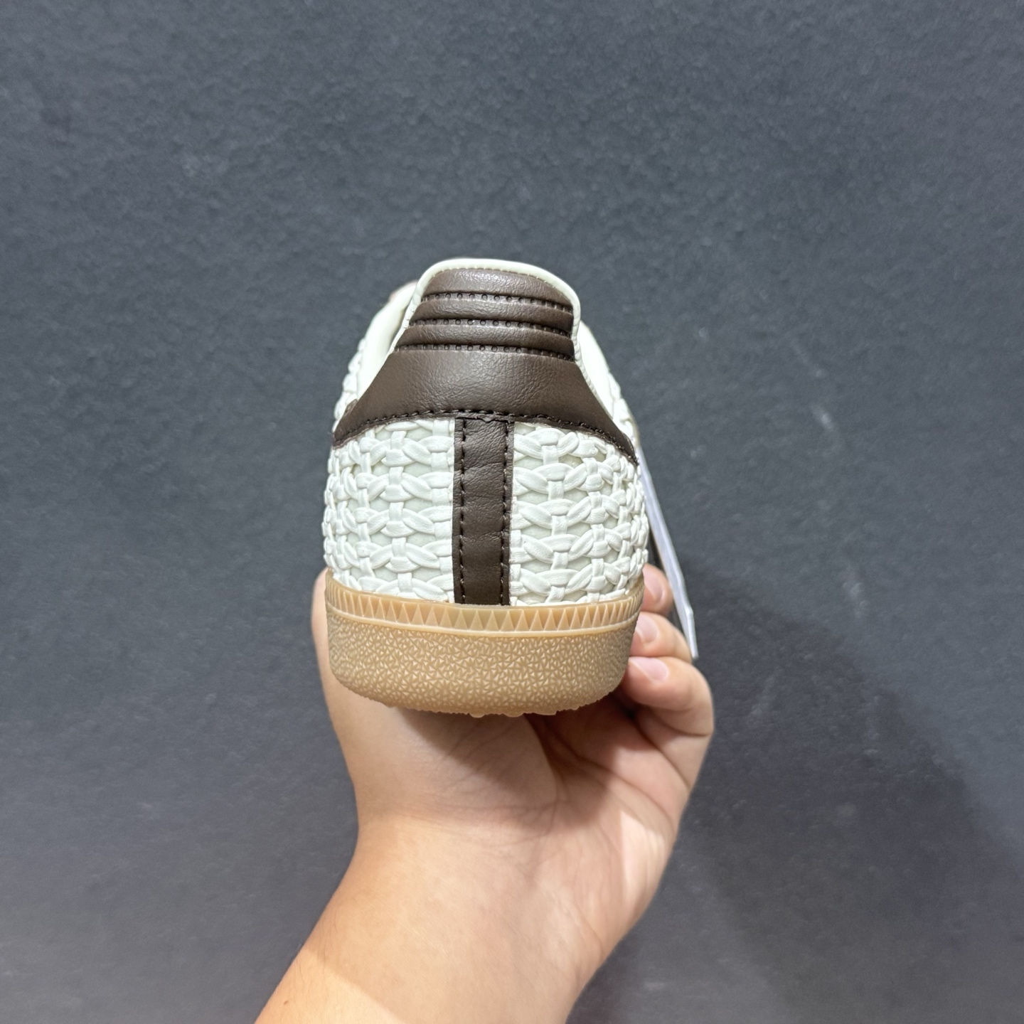Adidas Originals Samba 桑巴舞系列绅士德训足球风百搭低帮休闲运动板鞋 IH9373-126-Top High Quatity Cheap Sneakers Fashion Clothing Clothes Bags handbags Shoes of all Brand wholesale With The best Quality And Beautiful Price from China Factory Chinese suppliers wholesaler seller Adidas Originals Samba 桑巴舞系列绅士德训足球风百搭低帮休闲运动板鞋 IH9373-126