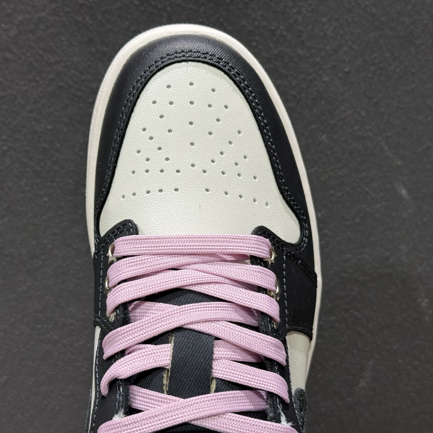 Air Jordan 1 Low AJ1 乔1爆裂纹黑白 低帮复古文化篮球鞋 II0595-001-Top High Quatity Cheap Sneakers Fashion Clothing Clothes Bags handbags Shoes of all Brand wholesale With The best Quality And Beautiful Price from China Factory Chinese suppliers wholesaler seller Air Jordan 1 Low AJ1 乔1爆裂纹黑白 低帮复古文化篮球鞋 II0595-001