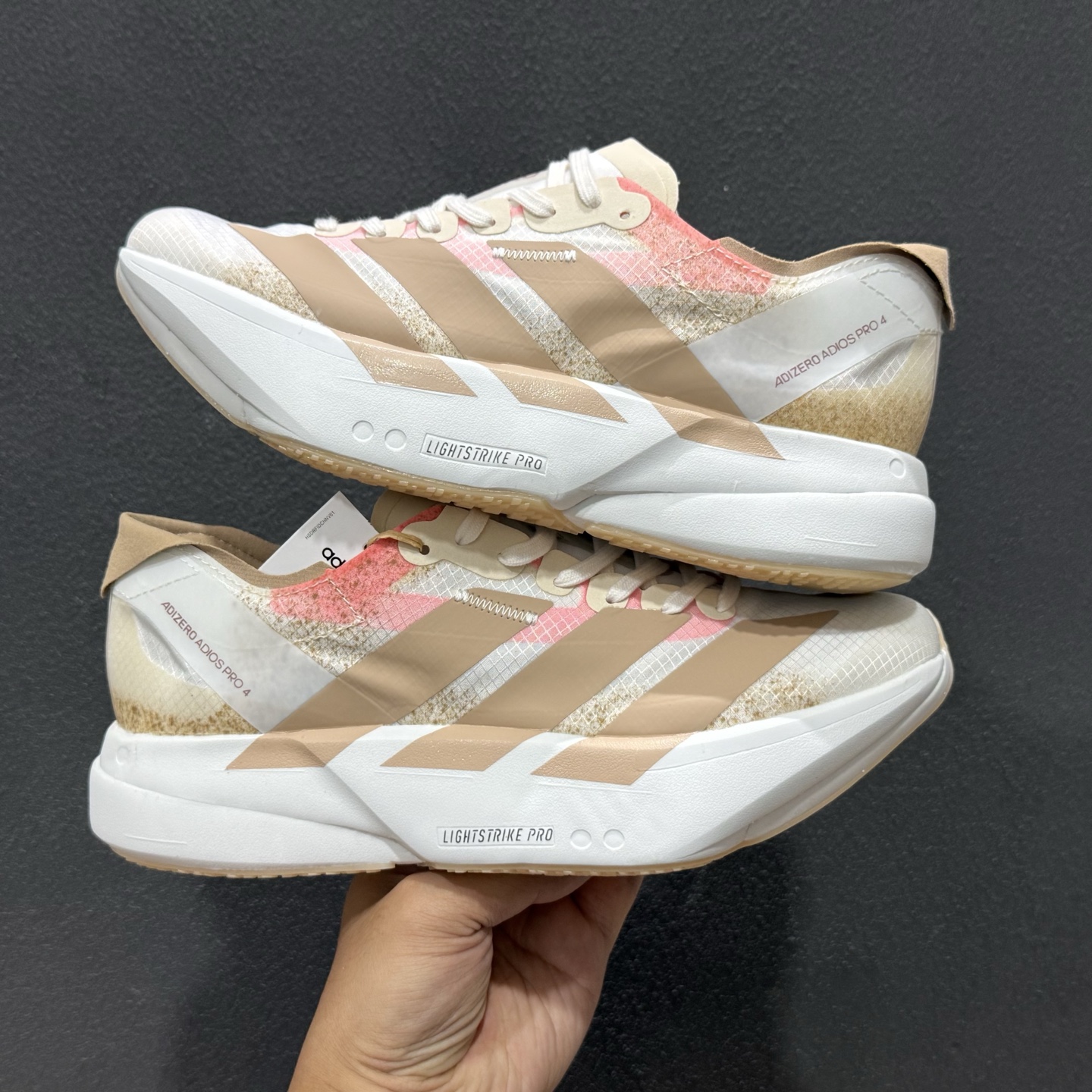 Adidas ADIZERO ADIOS PRO 4 M 马拉松飞线贾卡轻质透气休闲运动跑步鞋 JR6359-111-Top High Quatity Cheap Sneakers Fashion Clothing Clothes Bags handbags Shoes of all Brand wholesale With The best Quality And Beautiful Price from China Factory Chinese suppliers wholesaler seller Adidas ADIZERO ADIOS PRO 4 M 马拉松飞线贾卡轻质透气休闲运动跑步鞋 JR6359-111
