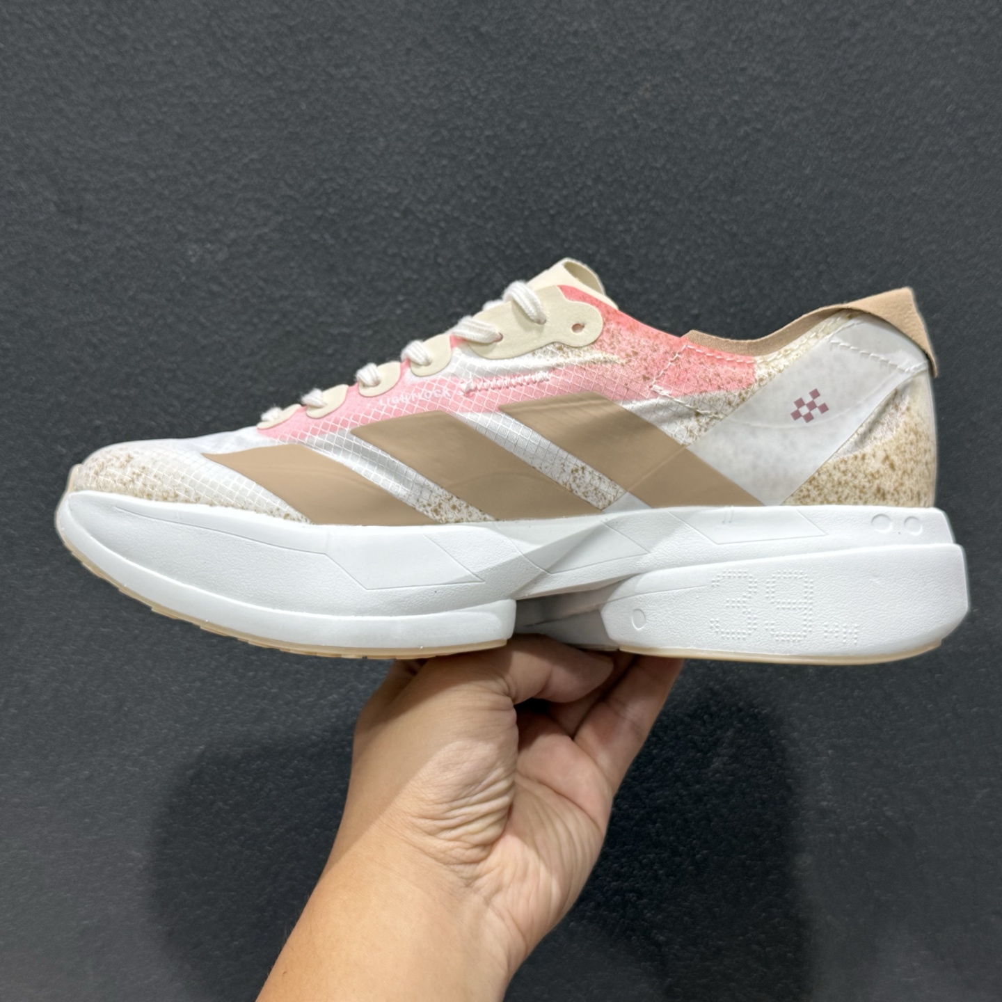 Adidas ADIZERO ADIOS PRO 4 M 马拉松飞线贾卡轻质透气休闲运动跑步鞋 JR6359-111-Top High Quatity Cheap Sneakers Fashion Clothing Clothes Bags handbags Shoes of all Brand wholesale With The best Quality And Beautiful Price from China Factory Chinese suppliers wholesaler seller Adidas ADIZERO ADIOS PRO 4 M 马拉松飞线贾卡轻质透气休闲运动跑步鞋 JR6359-111