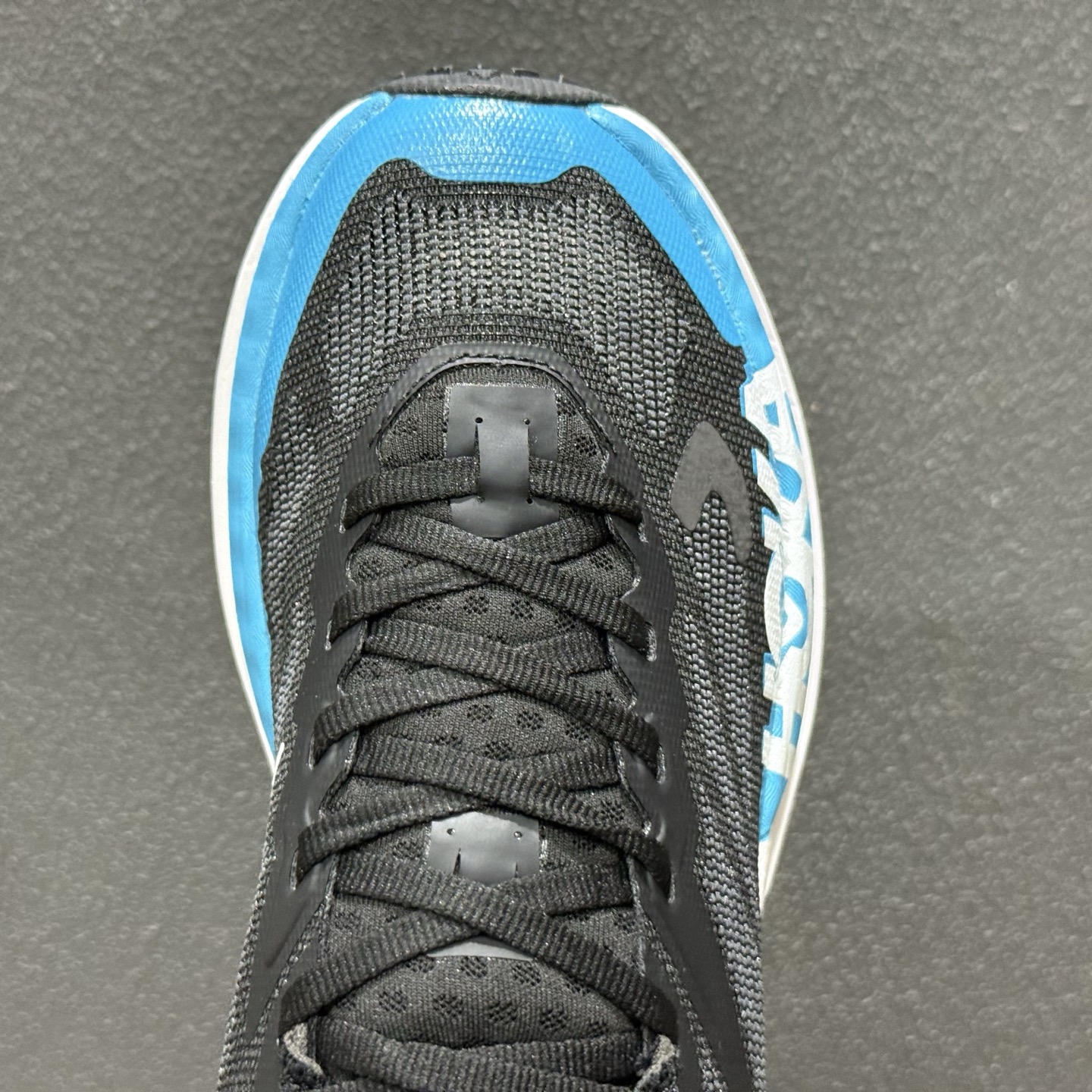 Hoka One One Mafate X 黑蓝 百搭经典超马越野跑步鞋 1161990-BKSK-Top High Quatity Cheap Sneakers Fashion Clothing Clothes Bags handbags Shoes of all Brand wholesale With The best Quality And Beautiful Price from China Factory Chinese suppliers wholesaler seller Hoka One One Mafate X 黑蓝 百搭经典超马越野跑步鞋 1161990-BKSK