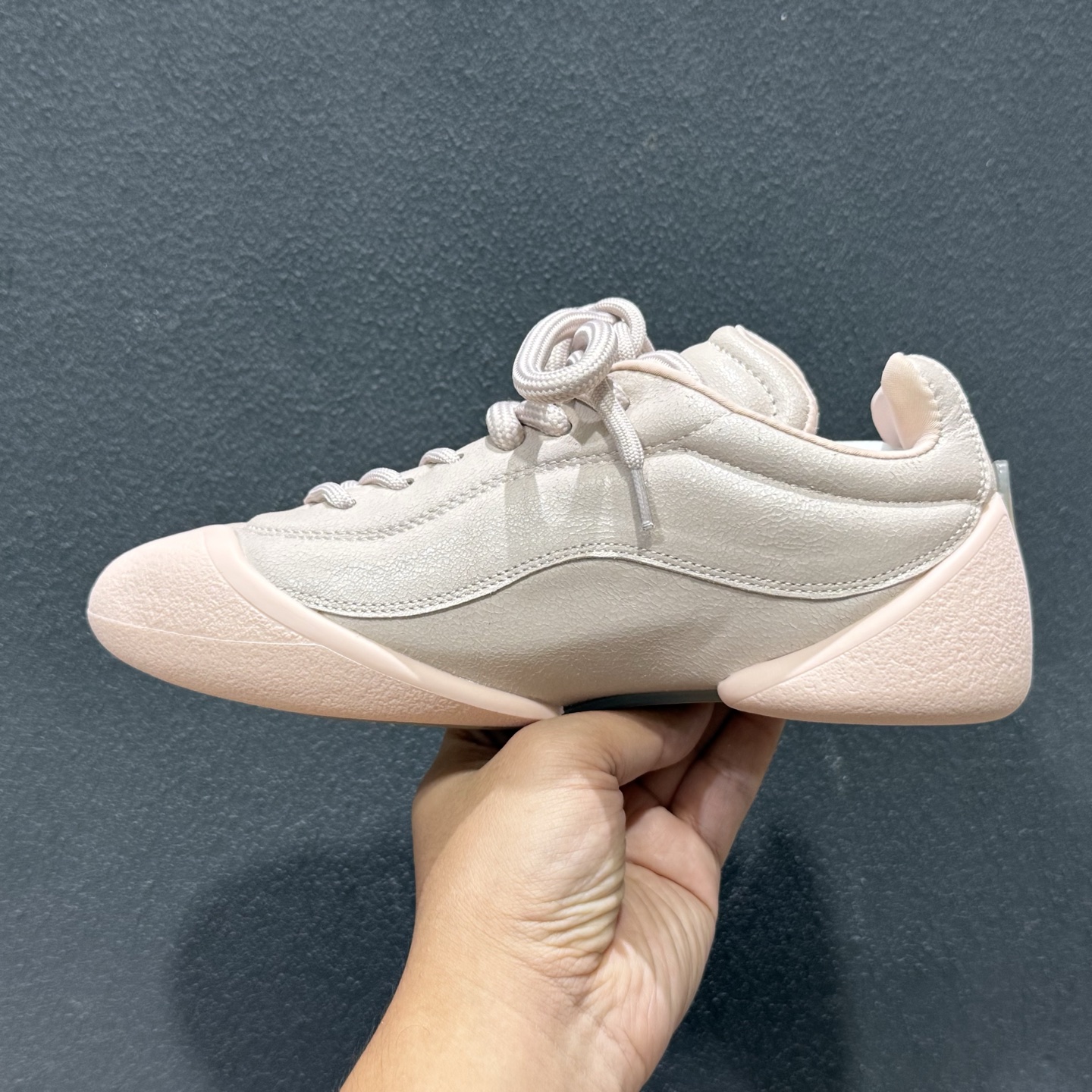 ALEXANDE* Mcquee*压力*山大麦*昆2024vs秋冬新款[圆头复古厚底休闲鞋-Top High Quatity Cheap Sneakers Fashion Clothing Clothes Bags handbags Shoes of all Brand wholesale With The best Quality And Beautiful Price from China Factory Chinese suppliers wholesaler seller ALEXANDE* Mcquee*压力*山大麦*昆2024vs秋冬新款[圆头复古厚底休闲鞋