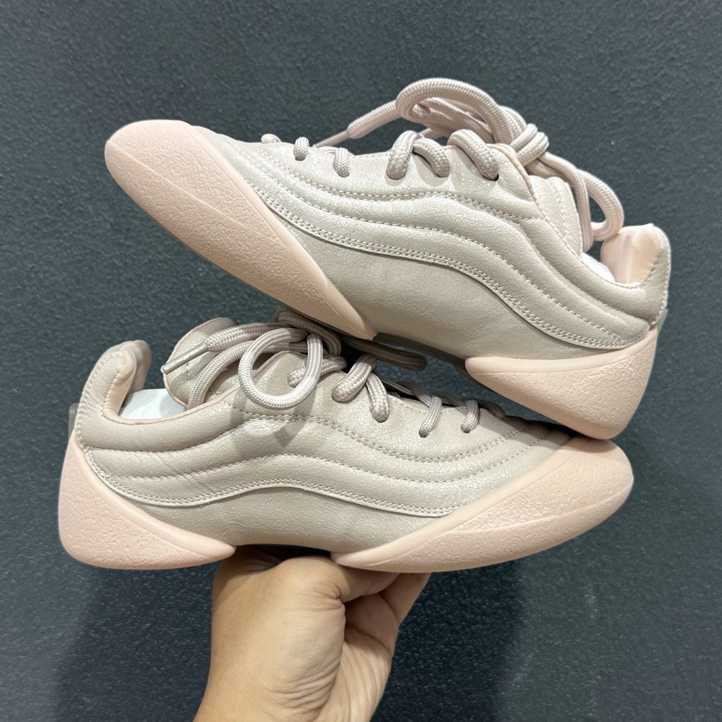 ALEXANDE* Mcquee*压力*山大麦*昆2024vs秋冬新款[圆头复古厚底休闲鞋-Top High Quatity Cheap Sneakers Fashion Clothing Clothes Bags handbags Shoes of all Brand wholesale With The best Quality And Beautiful Price from China Factory Chinese suppliers wholesaler seller ALEXANDE* Mcquee*压力*山大麦*昆2024vs秋冬新款[圆头复古厚底休闲鞋