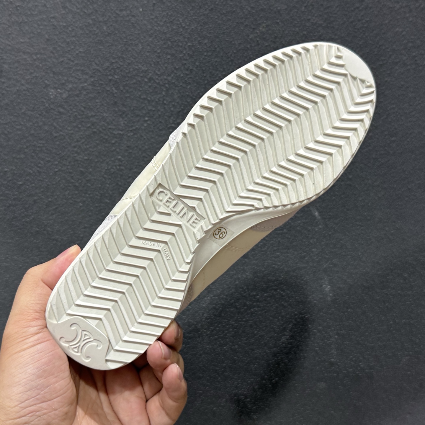 CELINE.赛琳2026春夏新款 Racer系列复古小白鞋德训鞋休闲运动鞋 2417171-Top High Quatity Cheap Sneakers Fashion Clothing Clothes Bags handbags Shoes of all Brand wholesale With The best Quality And Beautiful Price from China Factory Chinese suppliers wholesaler seller CELINE.赛琳2026春夏新款 Racer系列复古小白鞋德训鞋休闲运动鞋 2417171