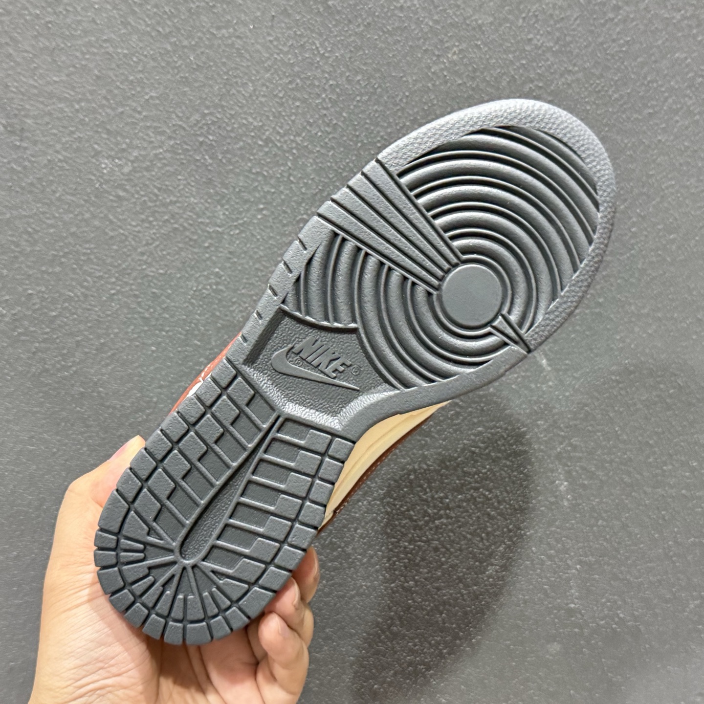 Nike SB Dunk Low SB低帮休闲板鞋 IM6670-202-Top High Quatity Cheap Sneakers Fashion Clothing Clothes Bags handbags Shoes of all Brand wholesale With The best Quality And Beautiful Price from China Factory Chinese suppliers wholesaler seller Nike SB Dunk Low SB低帮休闲板鞋 IM6670-202