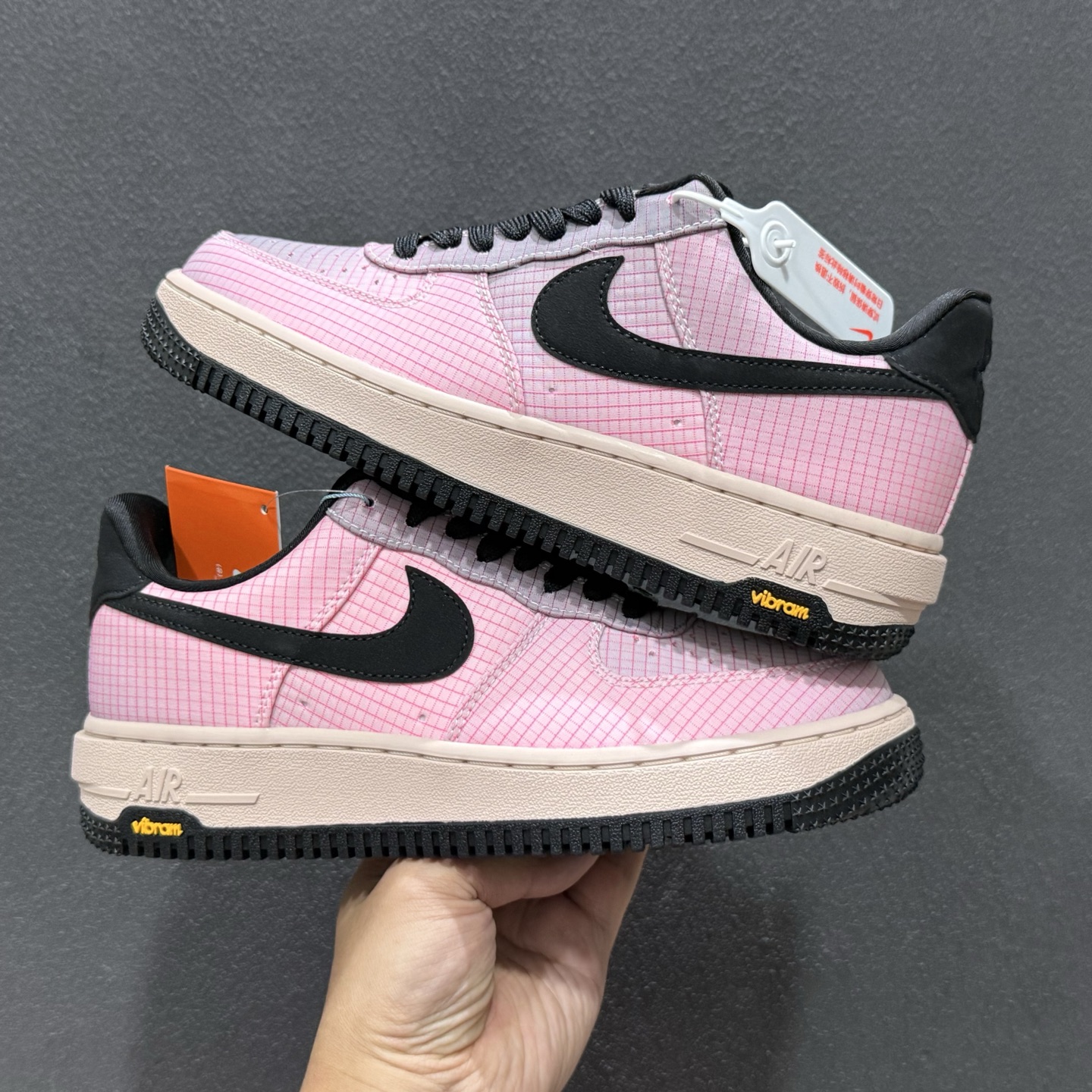 Nike AIR FORCE 1 '07 LX VIBRAM 粉红黑 IH1943-600