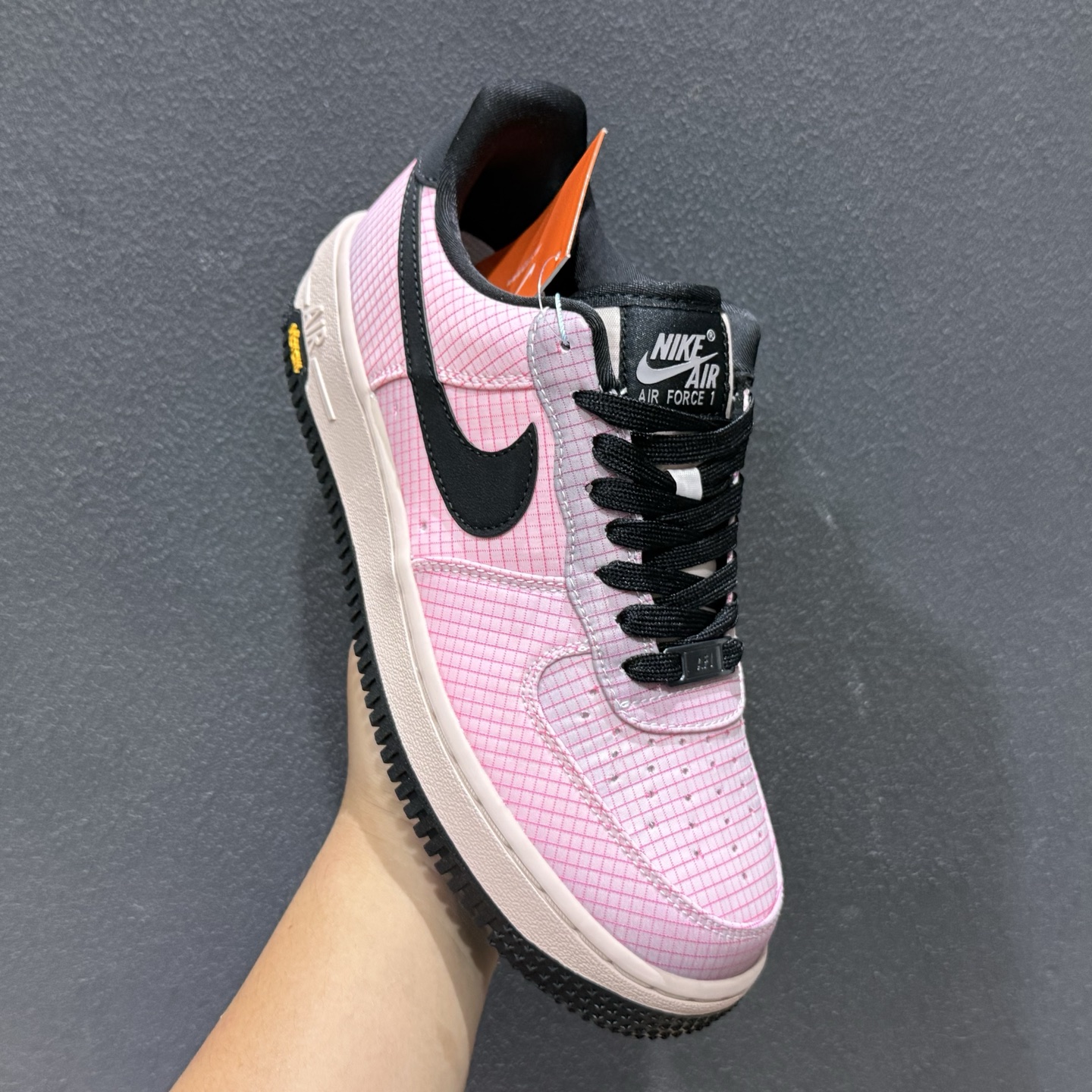 Nike AIR FORCE 1 '07 LX VIBRAM 粉红黑 IH1943-600