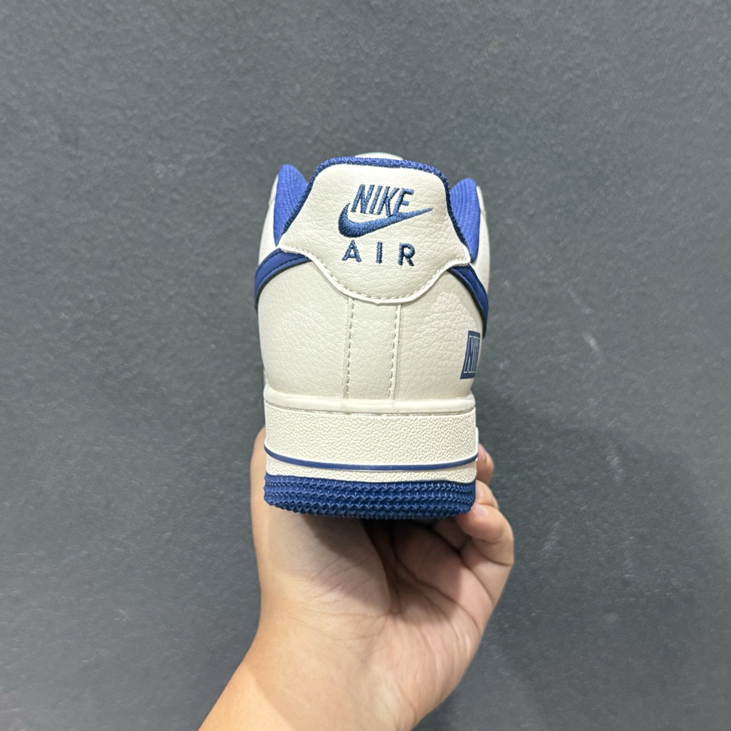 潮鞋出圈 百搭封神 AIR FORCE 1 经典空军一号 JP8028-075-Top High Quatity Cheap Sneakers Fashion Clothing Clothes Bags handbags Shoes of all Brand wholesale With The best Quality And Beautiful Price from China Factory Chinese suppliers wholesaler seller 潮鞋出圈 百搭封神 AIR FORCE 1 经典空军一号 JP8028-075