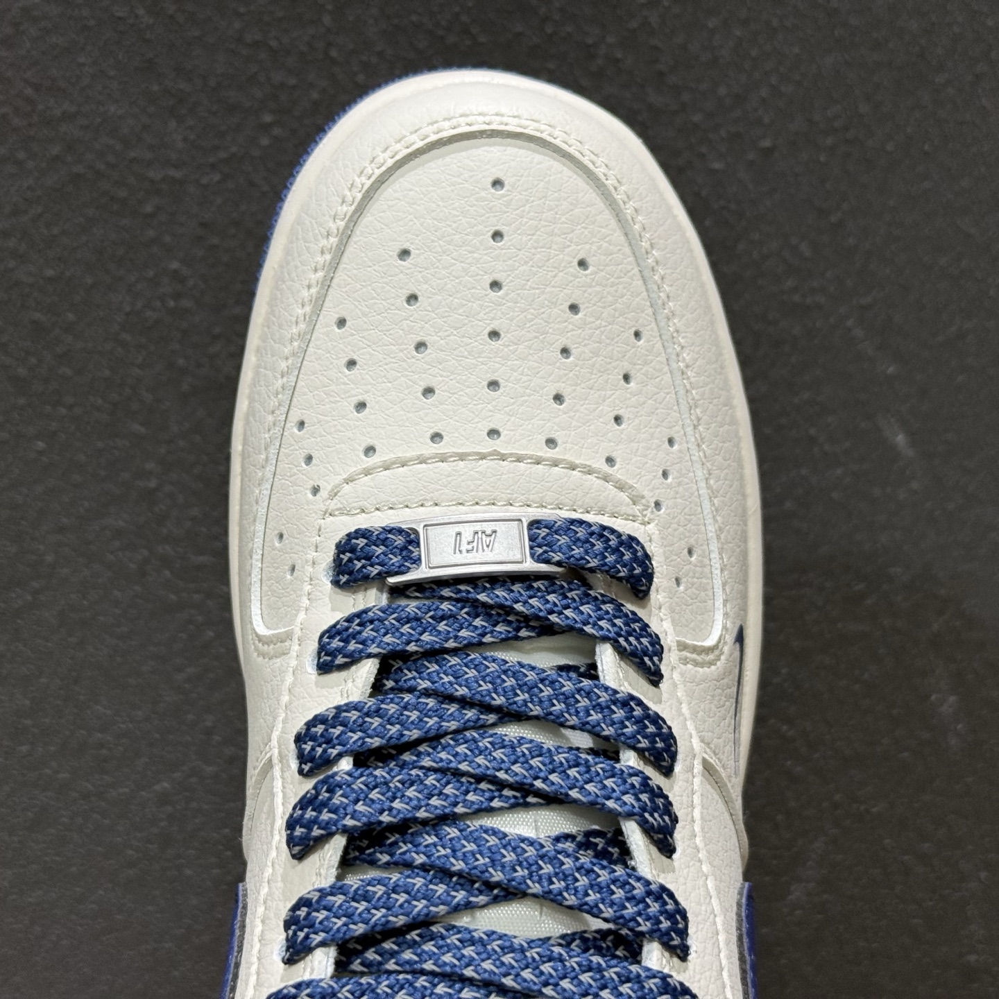 潮鞋出圈 百搭封神 AIR FORCE 1 经典空军一号 JP8028-075-Top High Quatity Cheap Sneakers Fashion Clothing Clothes Bags handbags Shoes of all Brand wholesale With The best Quality And Beautiful Price from China Factory Chinese suppliers wholesaler seller 潮鞋出圈 百搭封神 AIR FORCE 1 经典空军一号 JP8028-075