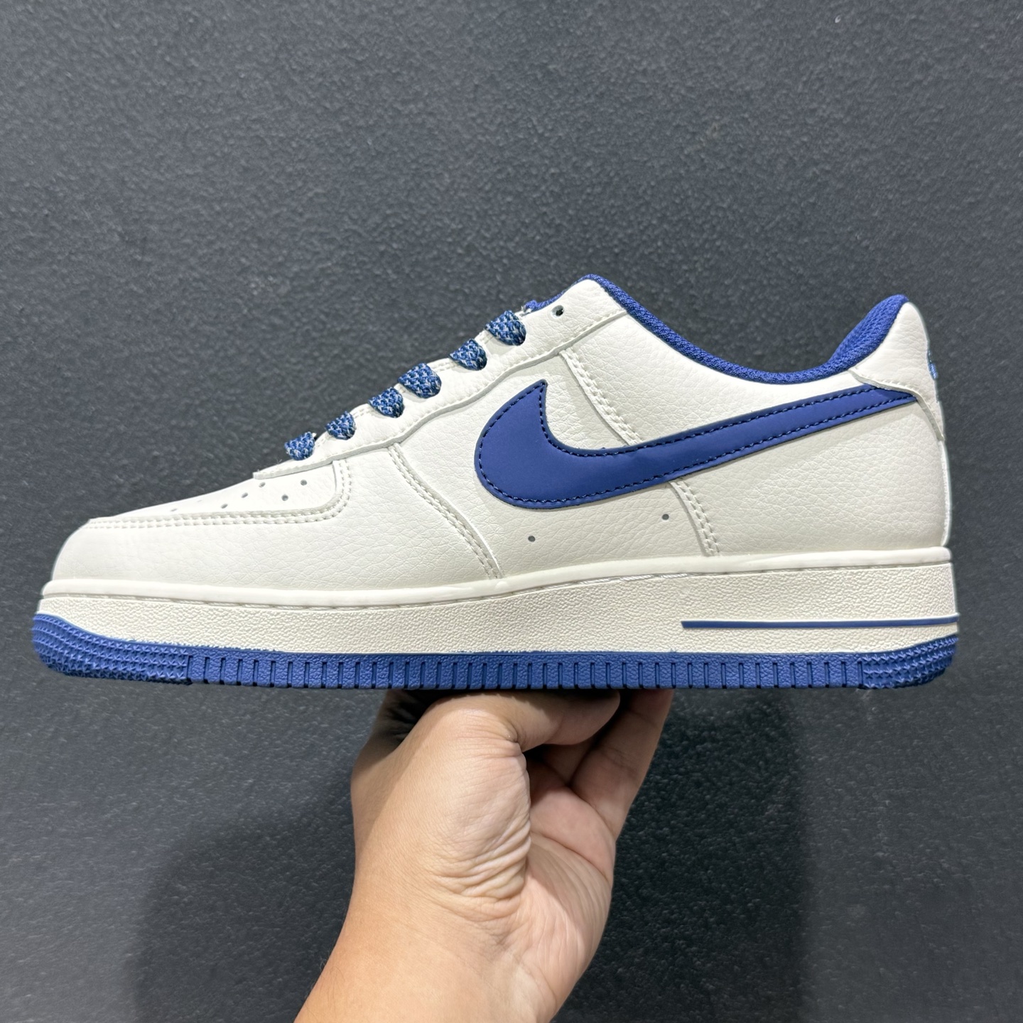 潮鞋出圈 百搭封神 AIR FORCE 1 经典空军一号 JP8028-075-Top High Quatity Cheap Sneakers Fashion Clothing Clothes Bags handbags Shoes of all Brand wholesale With The best Quality And Beautiful Price from China Factory Chinese suppliers wholesaler seller 潮鞋出圈 百搭封神 AIR FORCE 1 经典空军一号 JP8028-075
