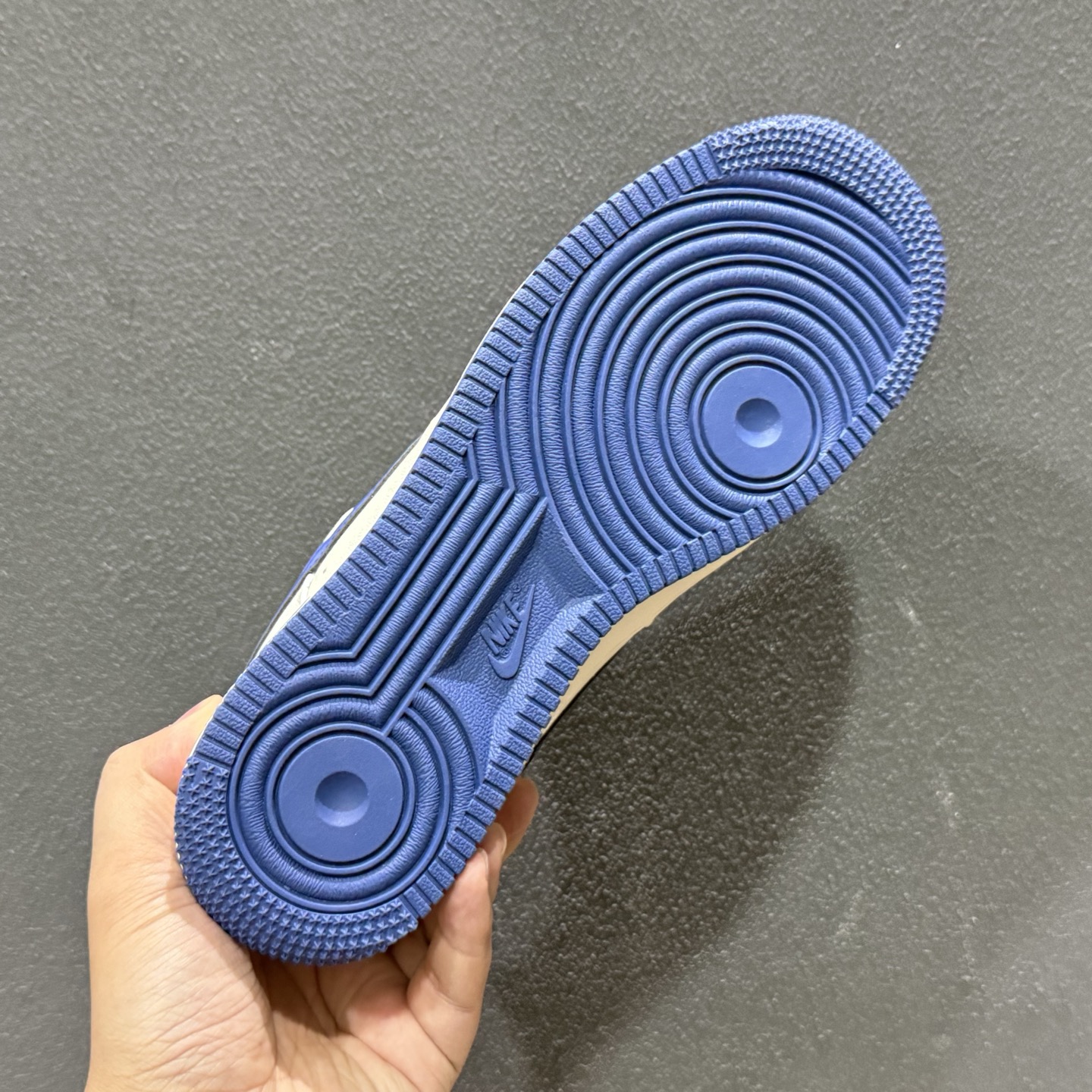 潮鞋出圈 百搭封神 AIR FORCE 1 经典空军一号 JP8028-075-Top High Quatity Cheap Sneakers Fashion Clothing Clothes Bags handbags Shoes of all Brand wholesale With The best Quality And Beautiful Price from China Factory Chinese suppliers wholesaler seller 潮鞋出圈 百搭封神 AIR FORCE 1 经典空军一号 JP8028-075