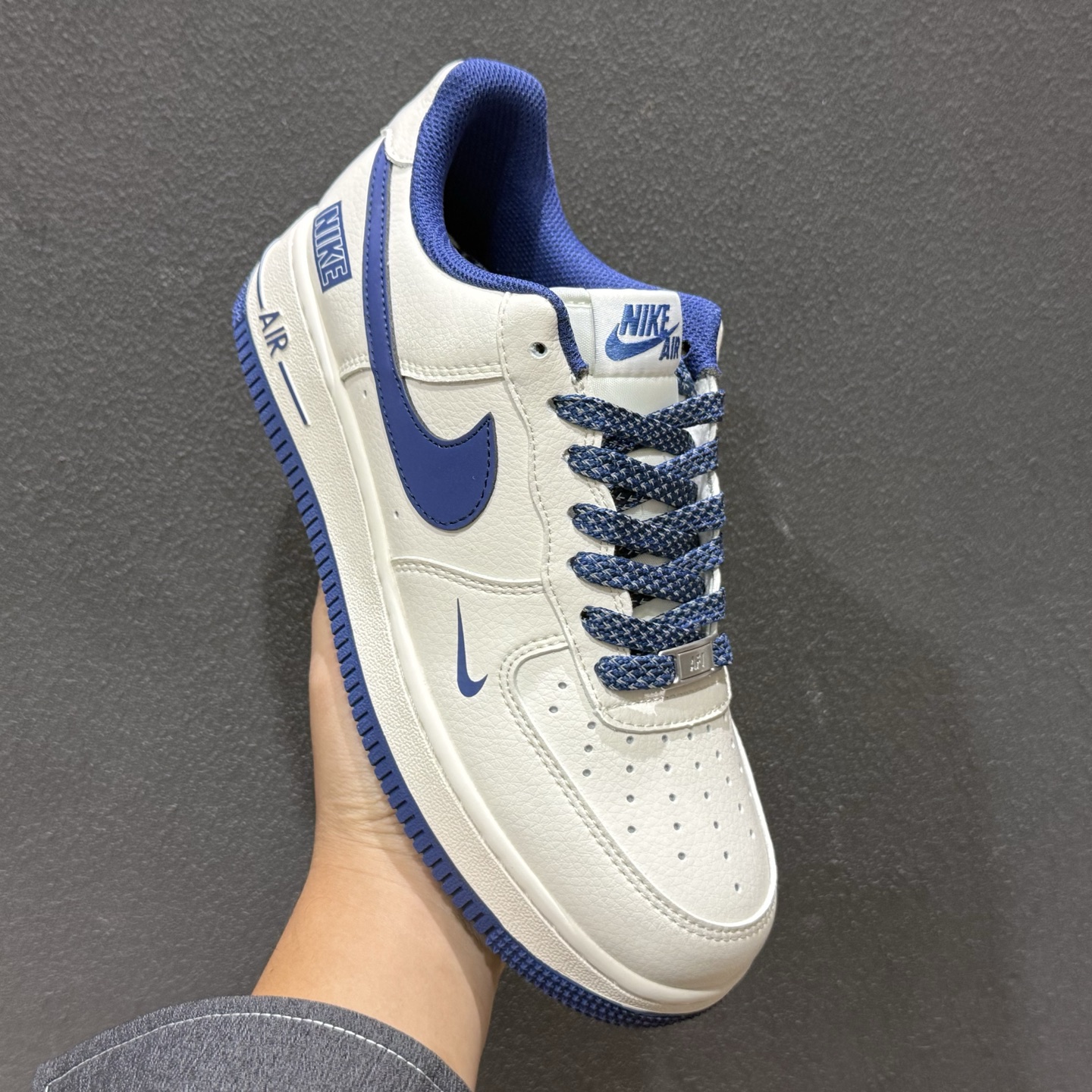 潮鞋出圈 百搭封神 AIR FORCE 1 经典空军一号 JP8028-075-Top High Quatity Cheap Sneakers Fashion Clothing Clothes Bags handbags Shoes of all Brand wholesale With The best Quality And Beautiful Price from China Factory Chinese suppliers wholesaler seller 潮鞋出圈 百搭封神 AIR FORCE 1 经典空军一号 JP8028-075