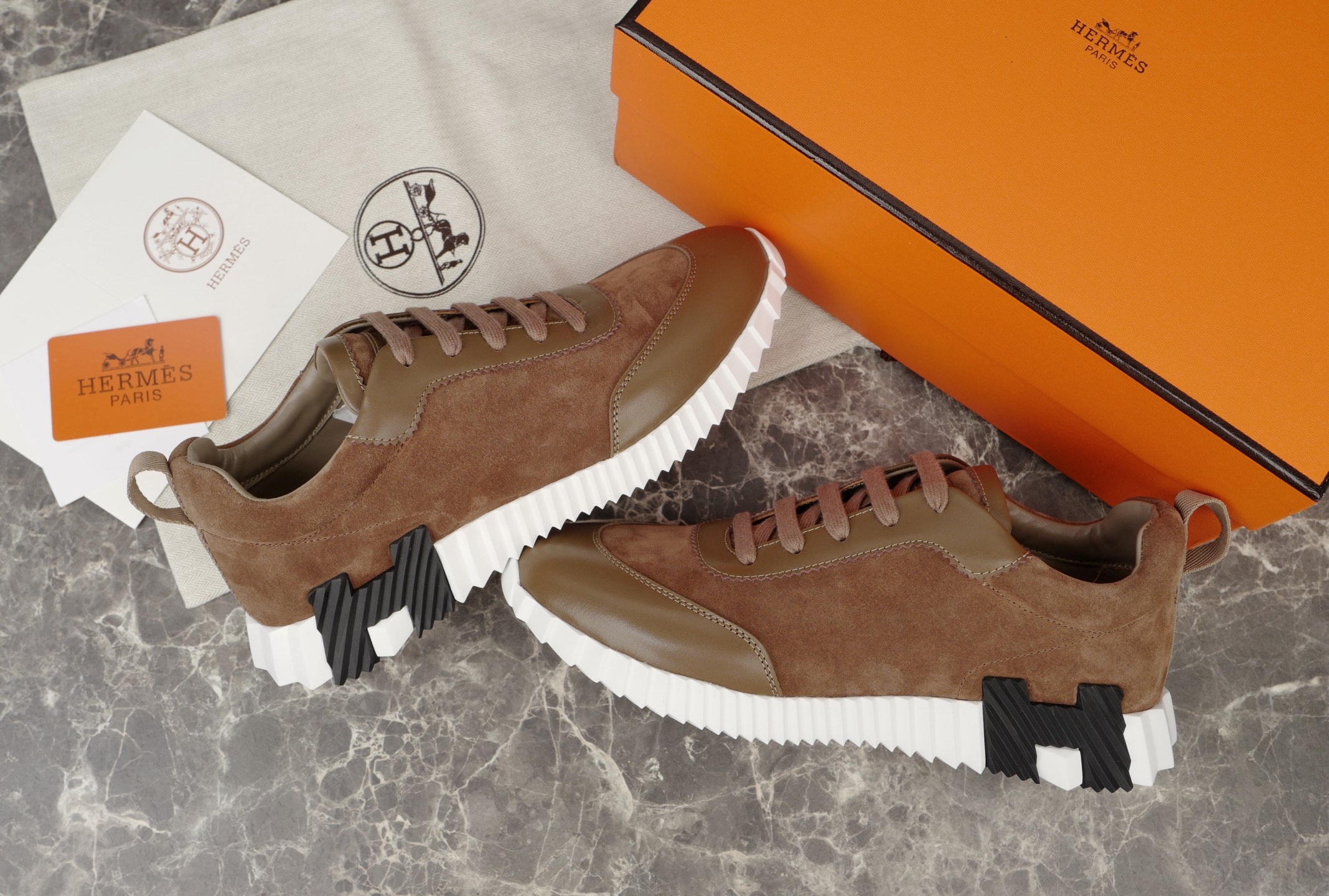 Hermès Bouncing Sneaker in Suede Calfskin with Contrasting Sole 3 i1749667612425 3556 0 1