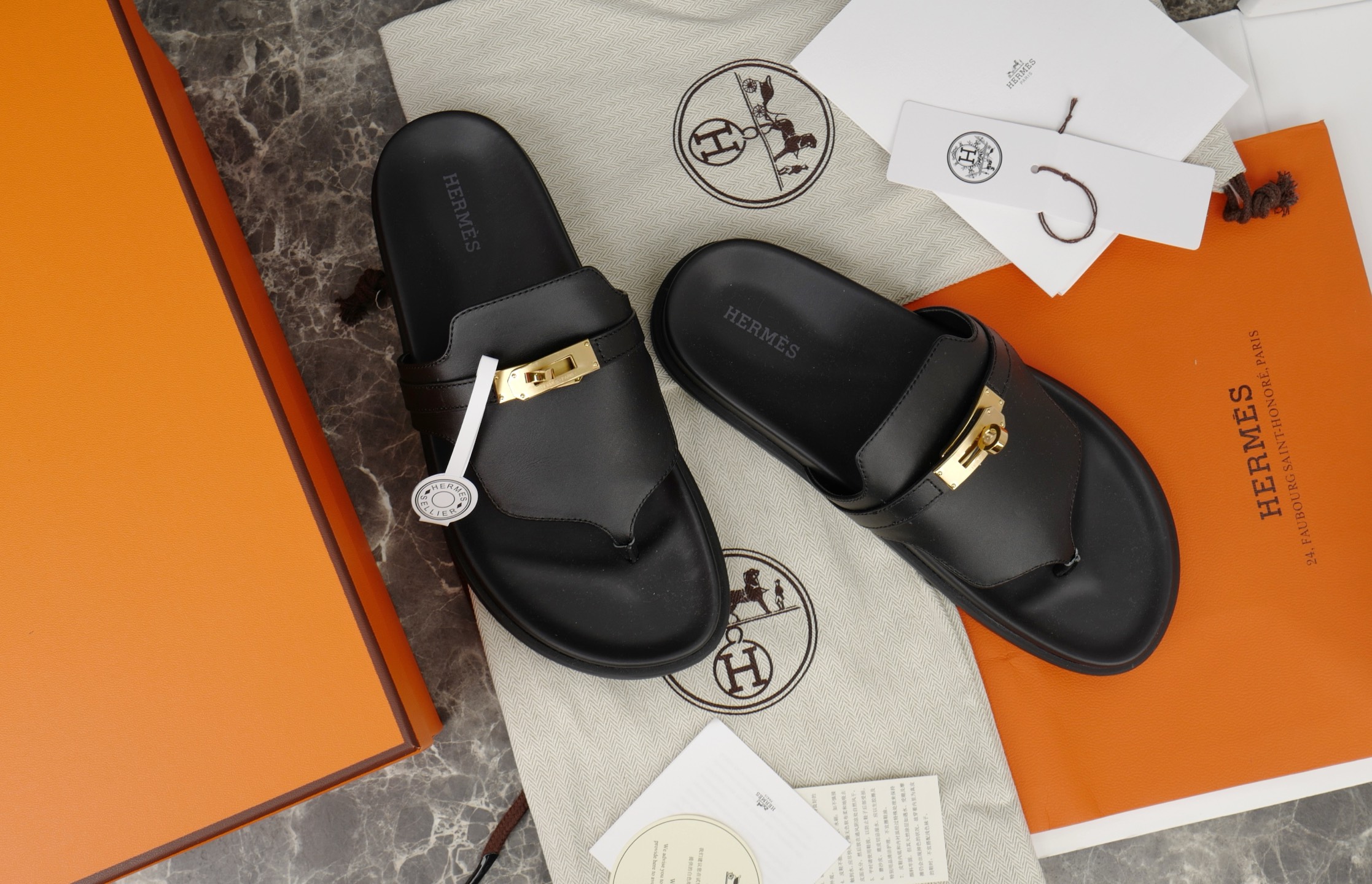 Hermès Women's Black Leather Kelly Buckle Thong Sandals Slides Size 35-42 3 i1752580467536 1871 0 1