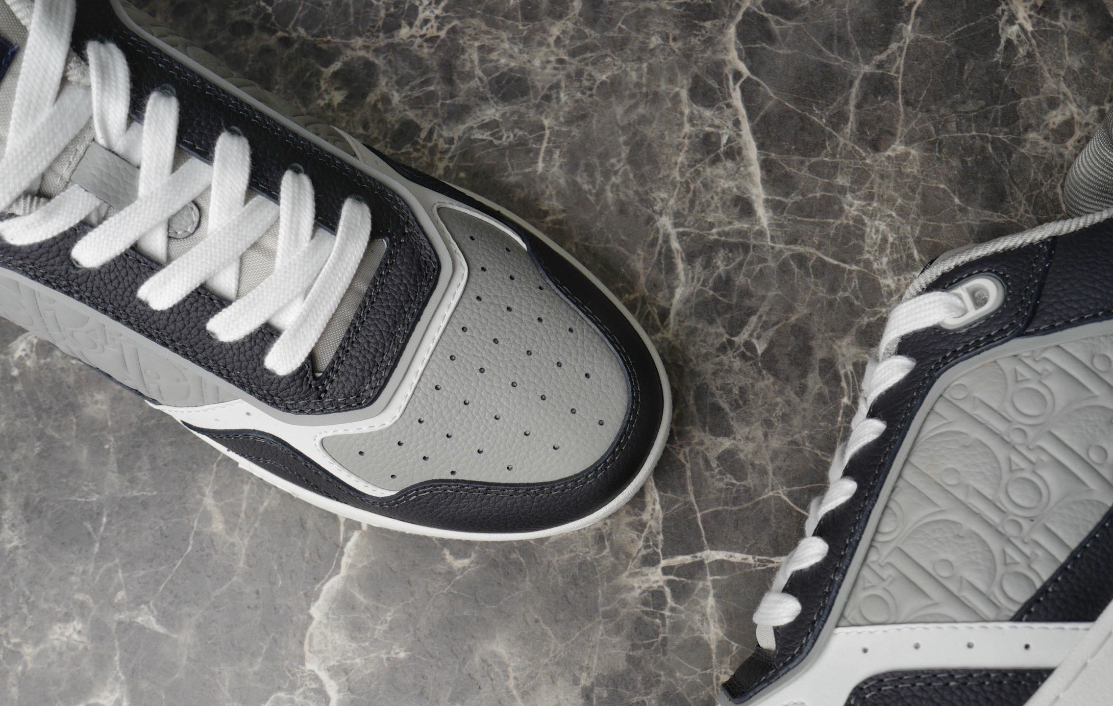 Dior B27 Uptown Low-Top Sneakers in Blue/Gray Oblique Gravity Leather 7 i1754651439719 5629 0 5
