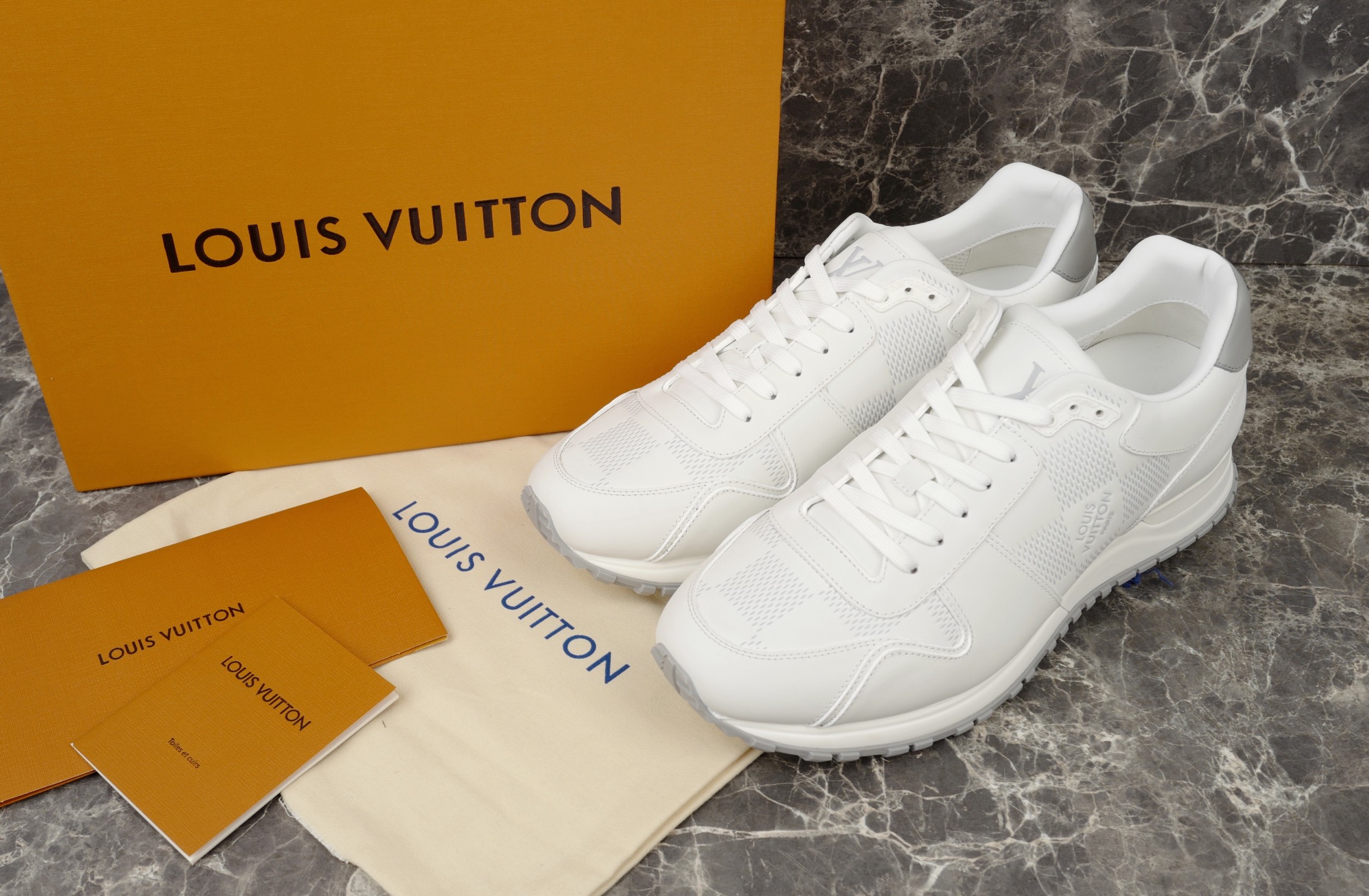 Louis Vuitton Run Away White Leather Damier Pattern Women's Sneakers Shoes 2 i1754652553334 6343 0 0