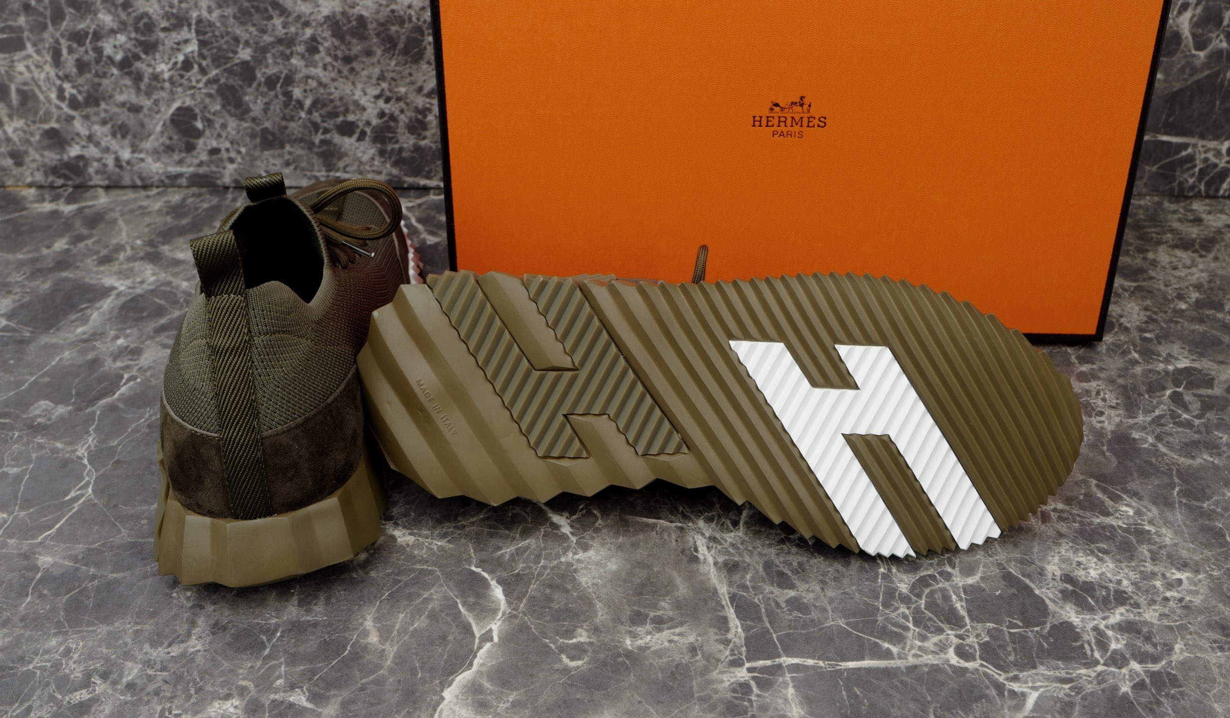 Hermès Bouncing Sneaker: Knit & Suede Goat Leather, Versatile Urban Style 9 i1755166513274 4632 0 8