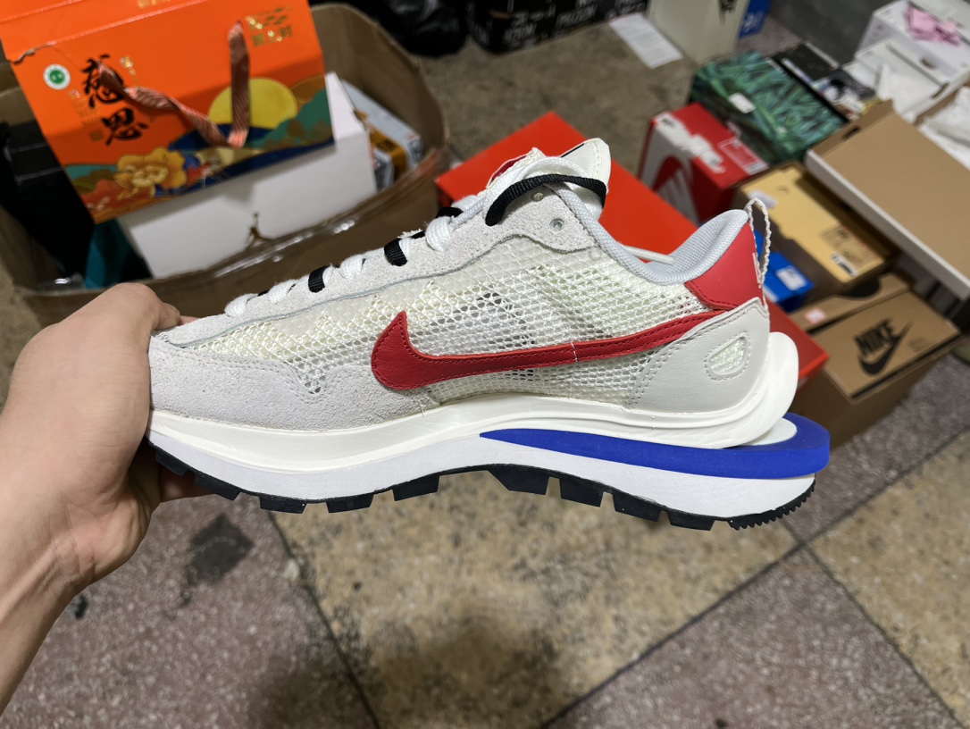 💰380 顶级版本sacai3.0
市场最顶没有之一 高端专属版本‼️
随意PK一切版本.放大镜对比细节⚠️
货号：CV1363-100