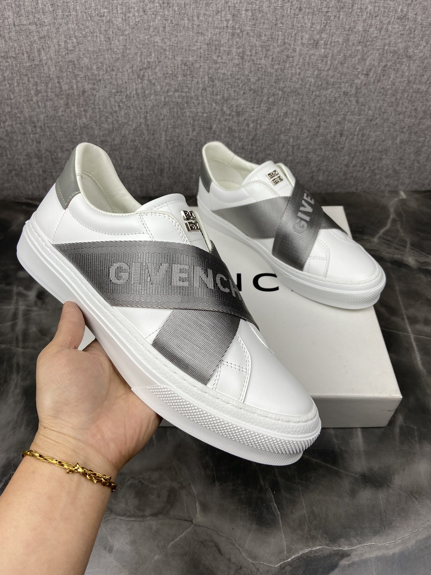 Yupoo Gucci Bags Watches Nike Clothing Jordan Yeezy Balenciaga Shoes
