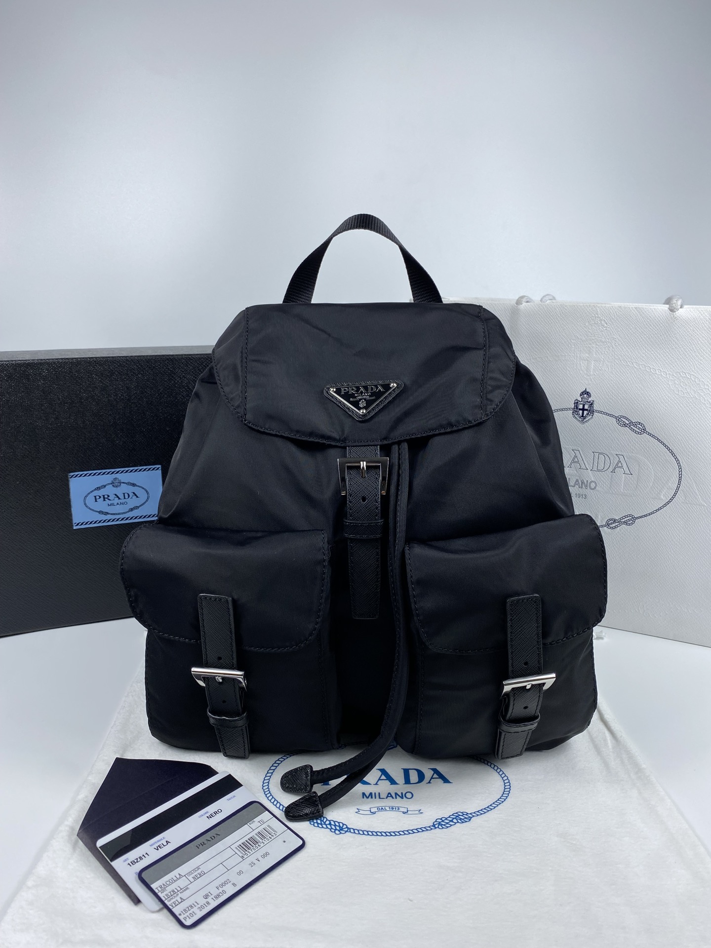 P390 prada代购级 经典款2811，原厂顶级货，采用进口降落伞布料＋十字纹牛皮＋顶级五金，时尚＋永久不过时，长30X高32X底15cm