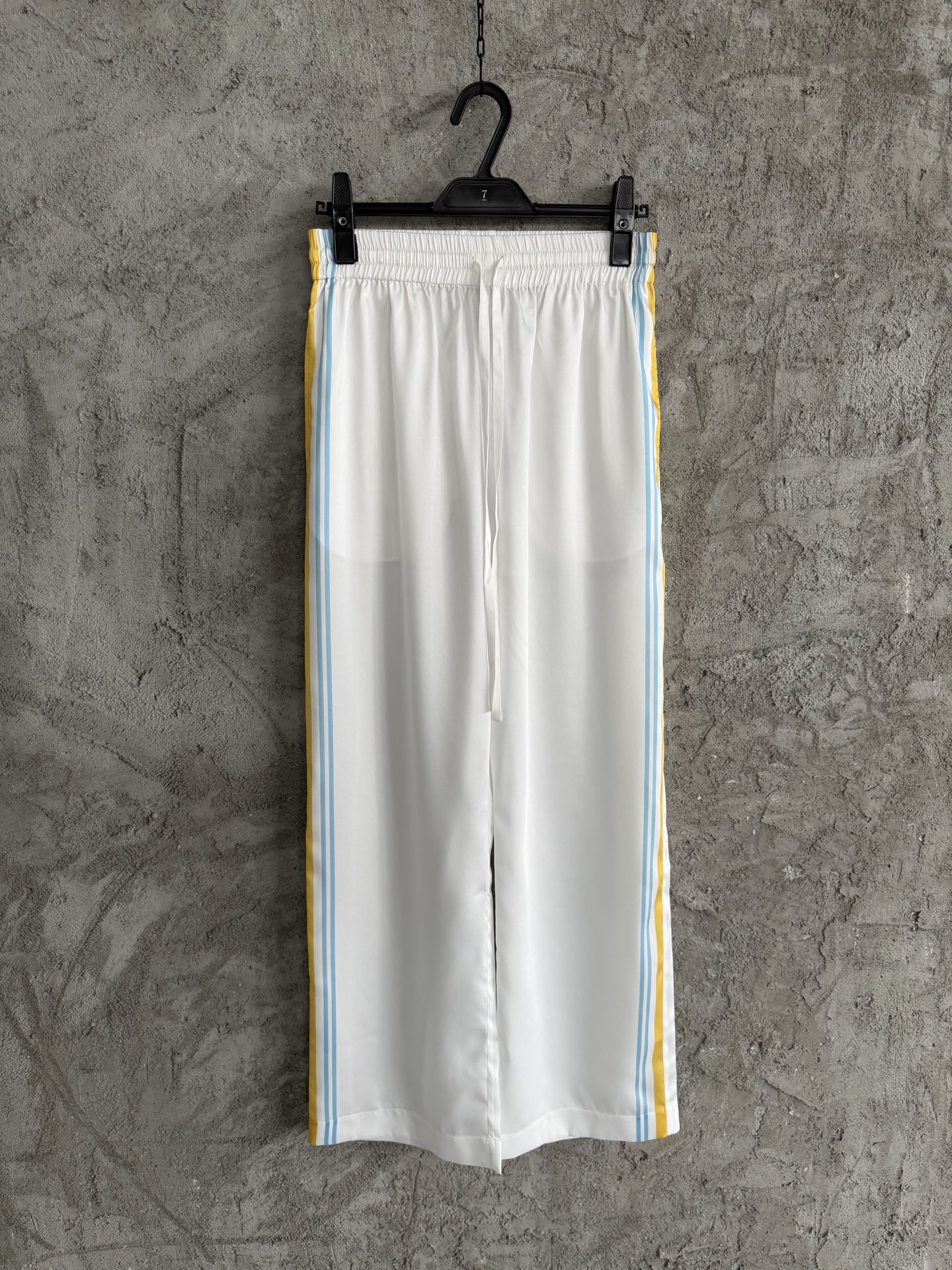 NO:783854,CASABLANCA 2026SS planet pattern silk trousers, customized silk fabric, imported high-definition digital direct printing, laser positioning and tailoring, dry cleaning or hand washing recommended, SIZES, M, L, XL, ready stock in seconds, men's clothing, real silk,19860909CASABLANCA 2026SS 星球图案真丝长裤,订制真丝面料,进口机高清数码直喷印花,激光定位剪裁,建议干洗或手洗,SIZES,M,L,XL,现货秒发,男装,real silk,,Women's clothing