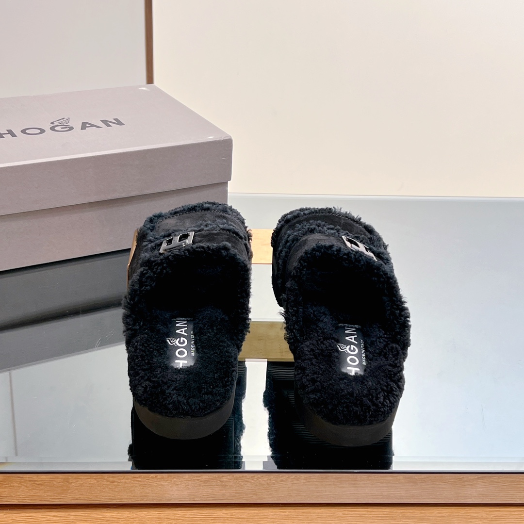 Warm and Comfortable Mueller Shoes for Fall and Winter Fashion.