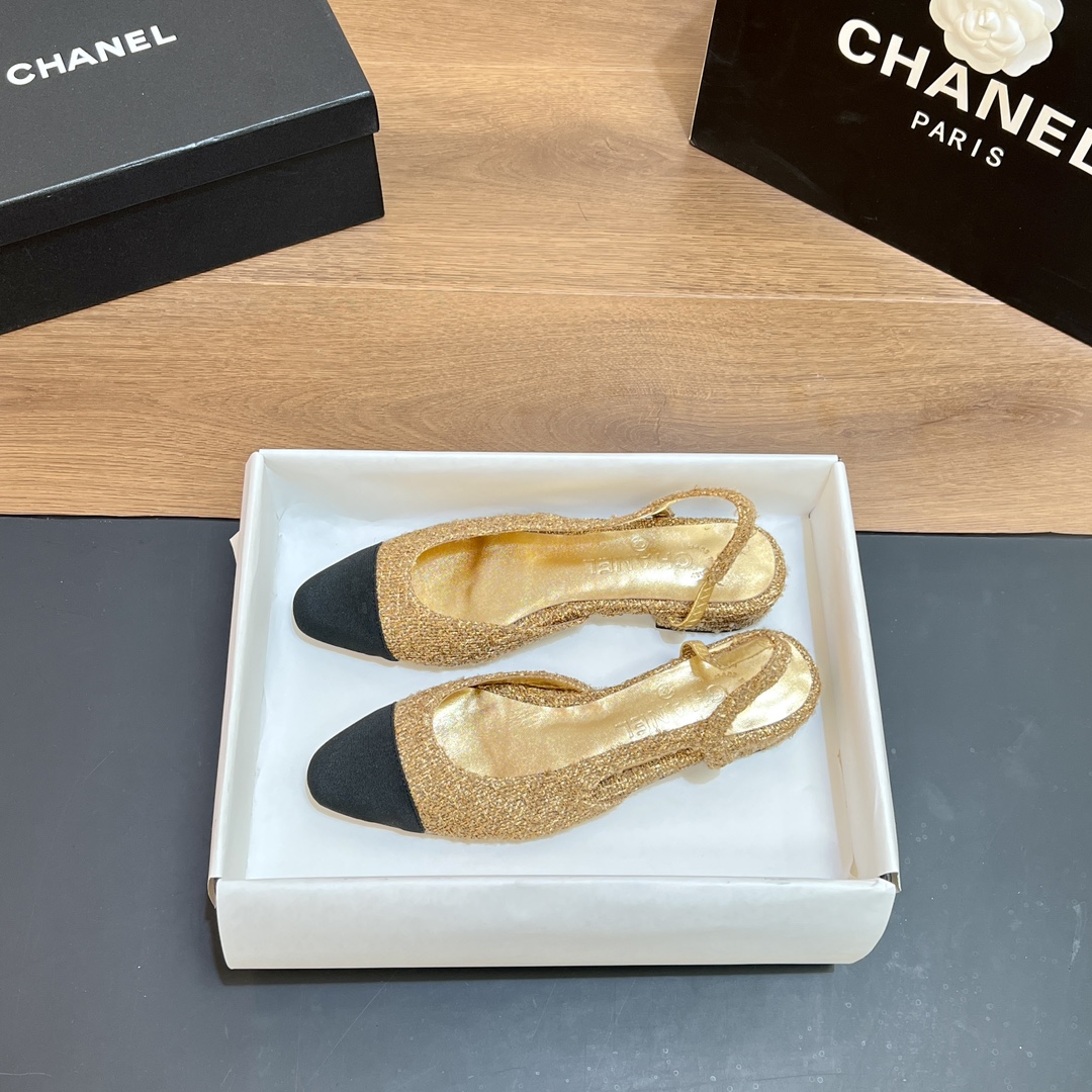 NO:258890,【High version】 Xiaoxiang Slingback classic series of spliced ​​thick heel sandals single shoes. Fashionable classic sandals that all stars like. Simple and elegant, retro intellectual. This pair can decorate your wardrobe all year round. The original counter is purchased and opened with mold, and the details are magnified and compared at will. Material upper is specially mixed-bred sheepskin spliced ​​twill fabric inner footbed sheepskin. Outsole original Italian leather outsole Size35~42 (customized and non-returned) (can be customized 9cm heel height 20) The original counter top luxury full package, sandals, sandals, sheepskin, Leather soles19860909【高版本】 小香Slingback经典系列拼接粗跟凉鞋单鞋 全明星都喜欢的时尚经典凉鞋 简洁优雅、复古知性,这一双就能装扮一年四季你的衣橱 专柜原版购入开模,细节随意放大对比 材质鞋面特殊混种羊皮拼接斜纹织布 内里垫脚胎羊皮 大底原版意大利真皮大底 Size35～42（41、42定制不退换）（可定9cm跟高20） 原版专柜顶级豪华全套包装,凉鞋,sandals,sheepskin,Leather soles,Women's Shoes