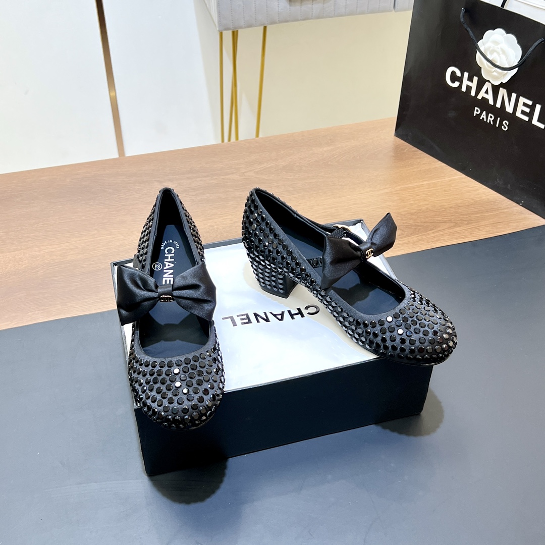 Chanel Escarpins À Talons Hauts Chaussures À Couche Unique Genuine Leather Peau de mouton Soie Série automne