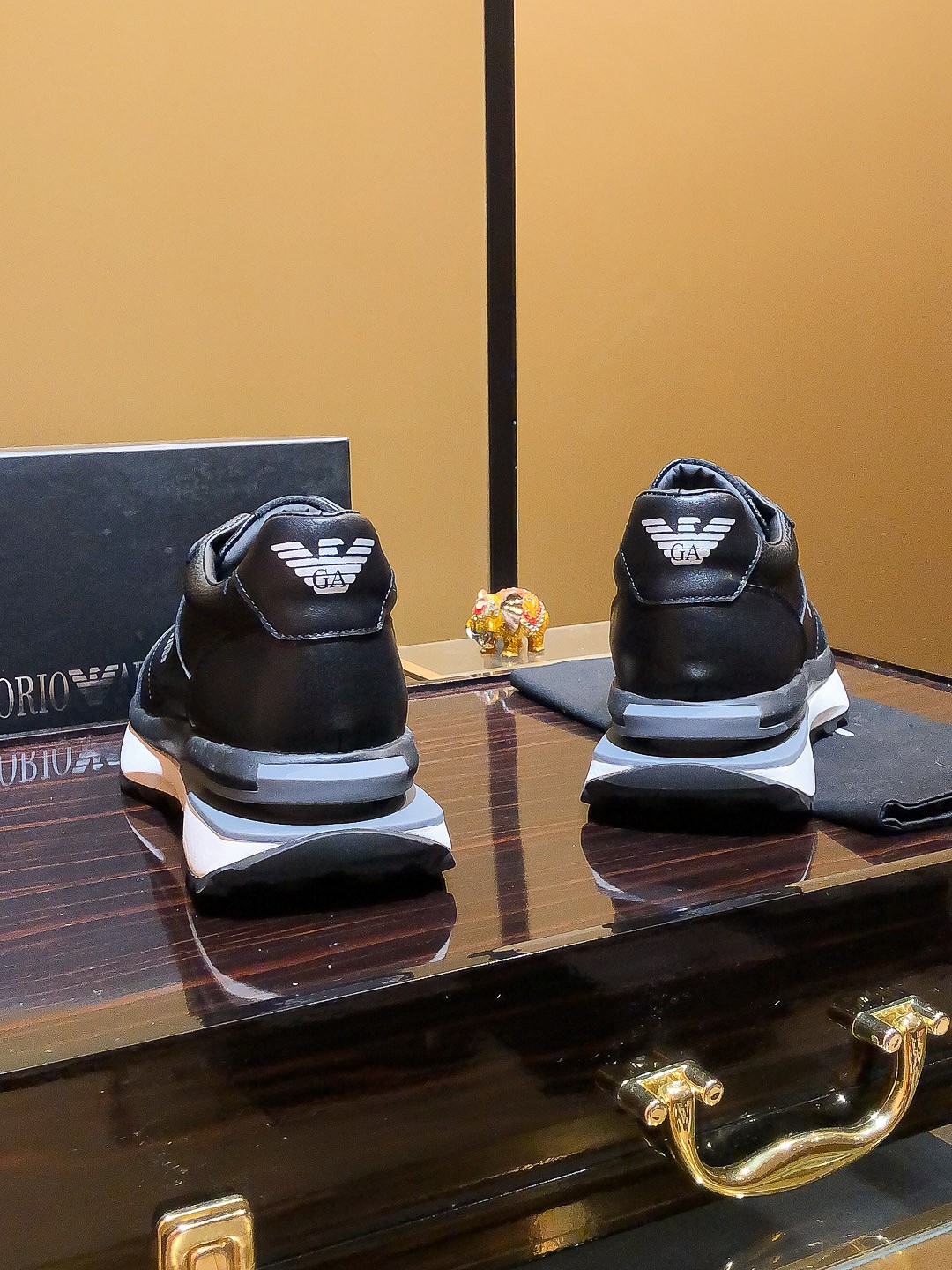 Nombre del producto: ARMANI "Armani" P260 tamaño regular: 38-44 (zapatos casuales) Material del prod