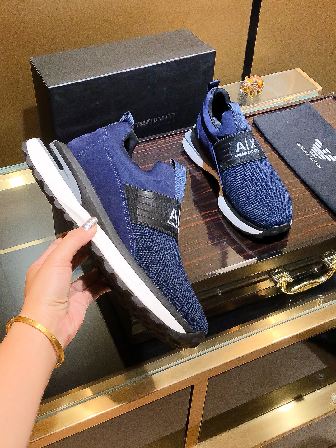 Nombre del producto: ARMANI "Armani" P260 tamaño regular: 38-44 (overshoes) Material del producto: s