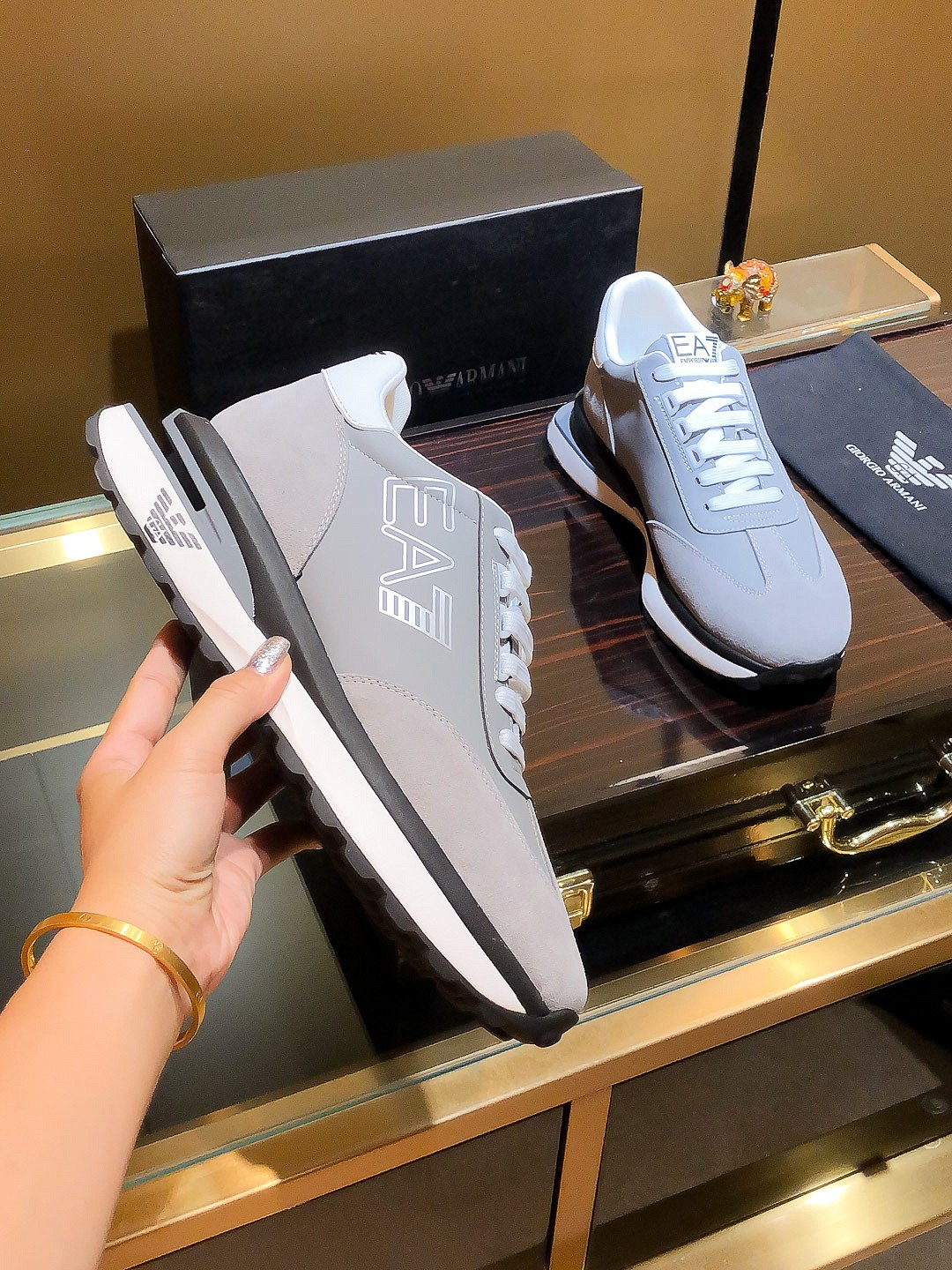 Nombre del producto: ARMANI "Armani" P260 tamaño regular: 38-44 (zapatos casuales) Material del prod