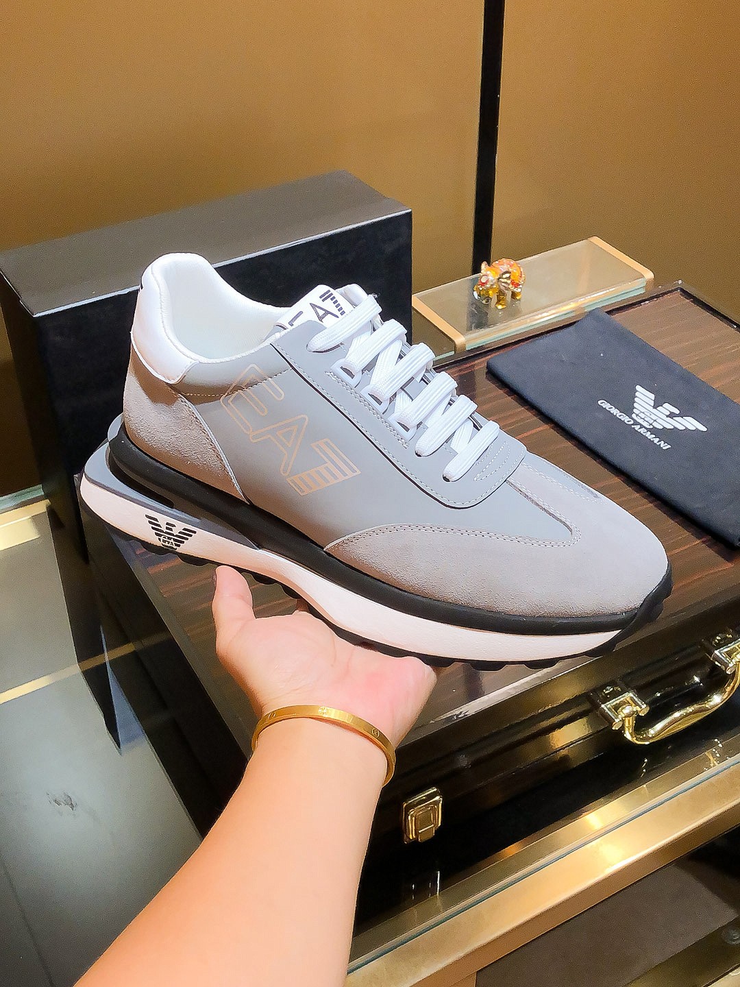 Nombre del producto: ARMANI "Armani" P260 tamaño regular: 38-44 (zapatos casuales) Material del prod