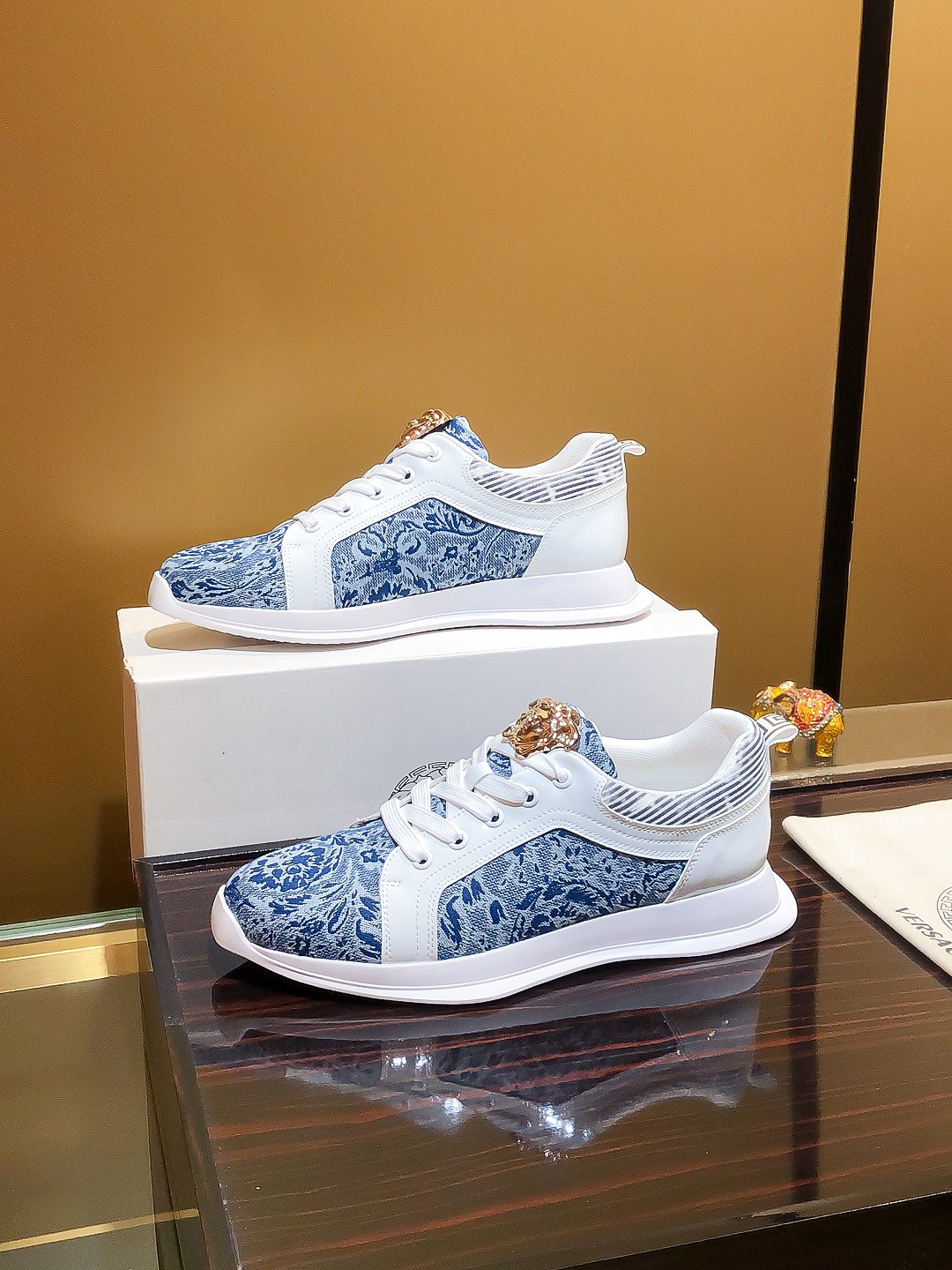 Nombre del producto: VERSACE "Versace" P230 tamaño regular: 38-44 (zapatos casuales) Material del pr