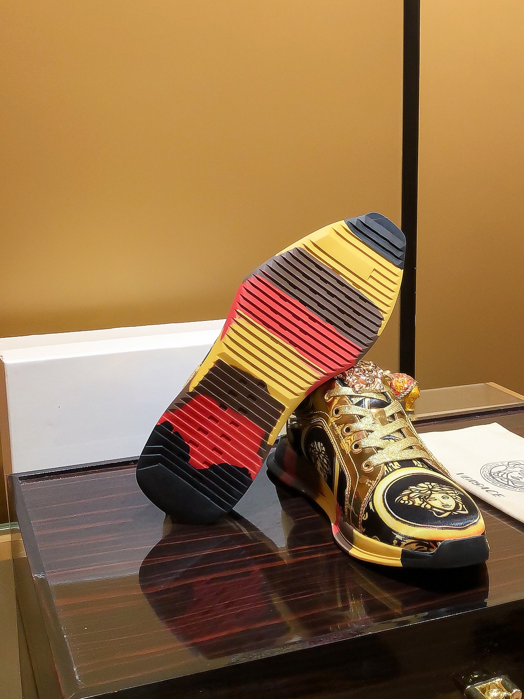 Nombre del producto: VERSACE "Versace" P230 tamaño regular: 38-44 (zapatos casuales) Material del pr