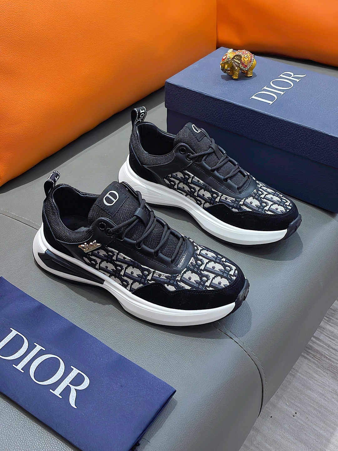 NO:284843,Product name DIOR 