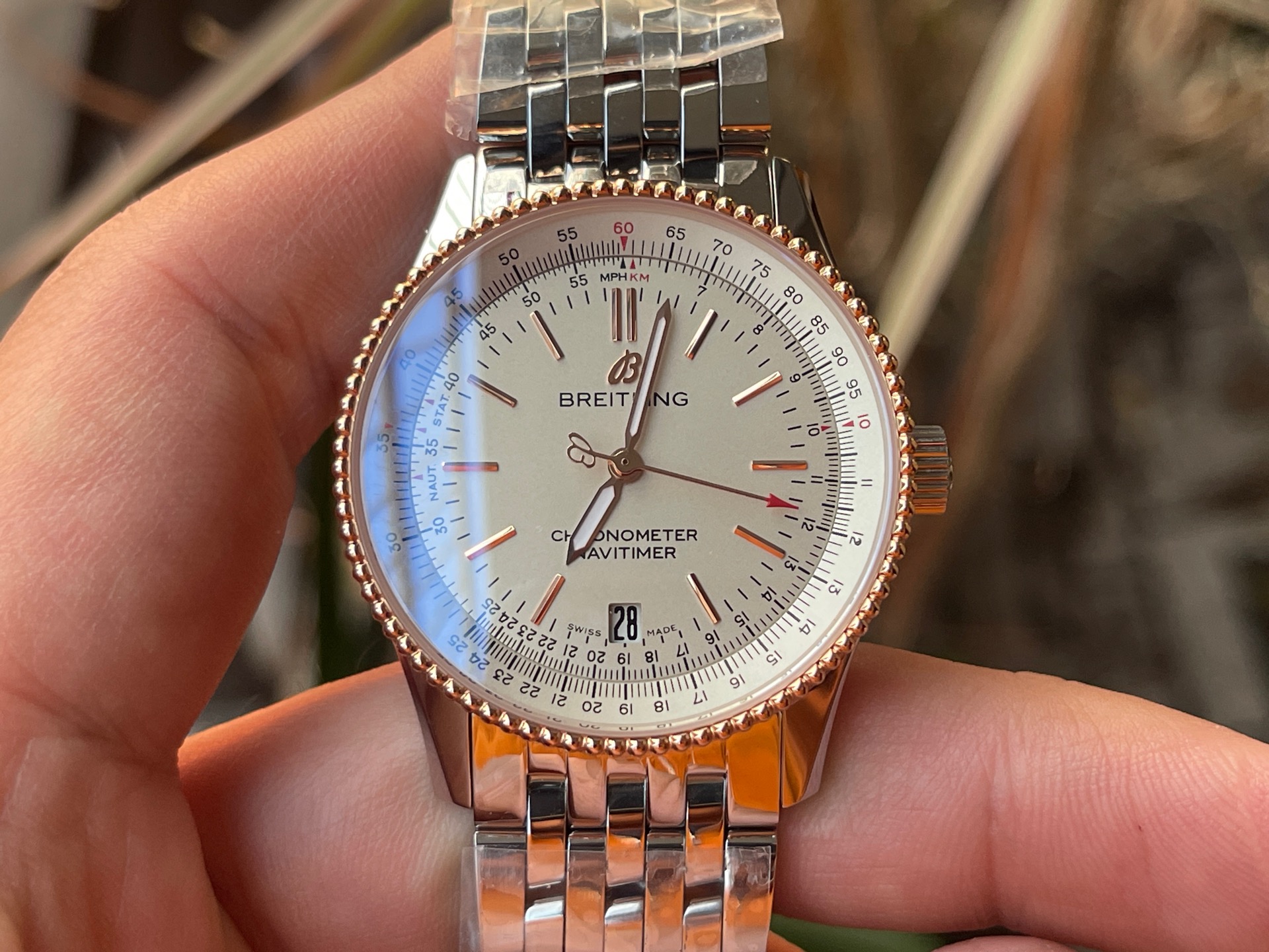 NO:158402,Real-life photography/TF BreitLING Aviation Chronograph 1 series 38MM, two-way rotating ring port, date display, genuine mold opening 1.1, equipped with Seagull 2824 movement (upgradable custom sw movement) with super stable performance, using steel belt/crocodile leather!  Curved sapphire, double-sided anti-glare treatment. The literal color is the same as the genuine product, perfectly restoring every detail.,,tom ford,stuart weitzman,breitling,crocodile skin19860909实物拍摄/TF百年灵 BREITLING 航空计时1系列 38MM,双向旋转圈口,日期显示,正品开模1.1打造 ,搭载海鸥2824机芯（可升级定制sw机芯）稳定性能超强 ,采用钢带/鳄鱼皮！弧面蓝宝石,双面防眩处理 .字面颜色同正品一样,完美还原每个细节.,,tom ford,stuart weitzman,breitling,crocodile skin,Watch