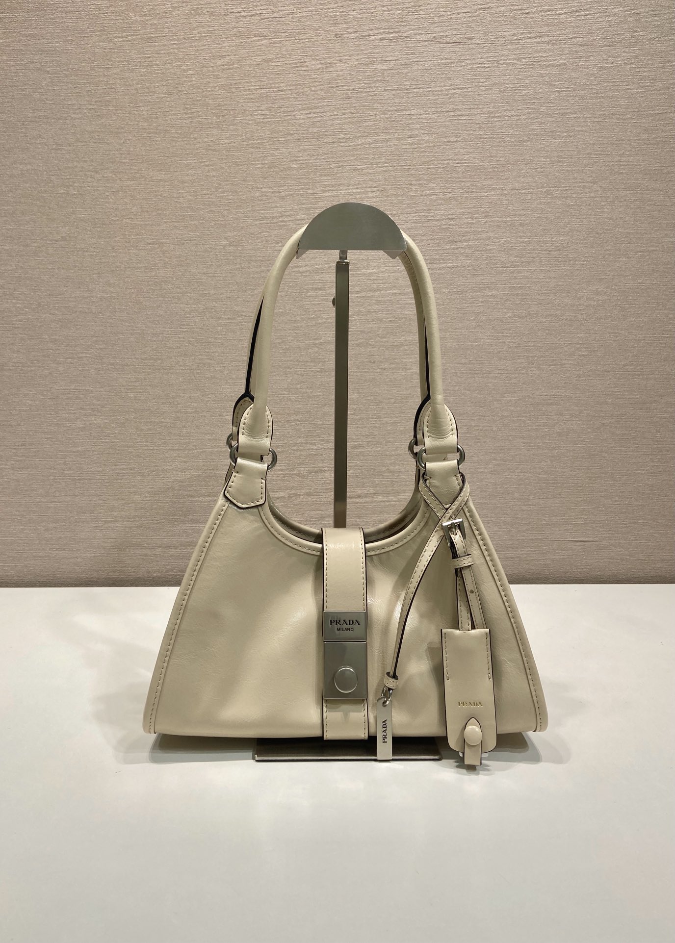 Elegant Leather Top Handle Satchel Bag, Fashionable Mini Crossbody Bag for Women 2 i1751863430 8620 4
