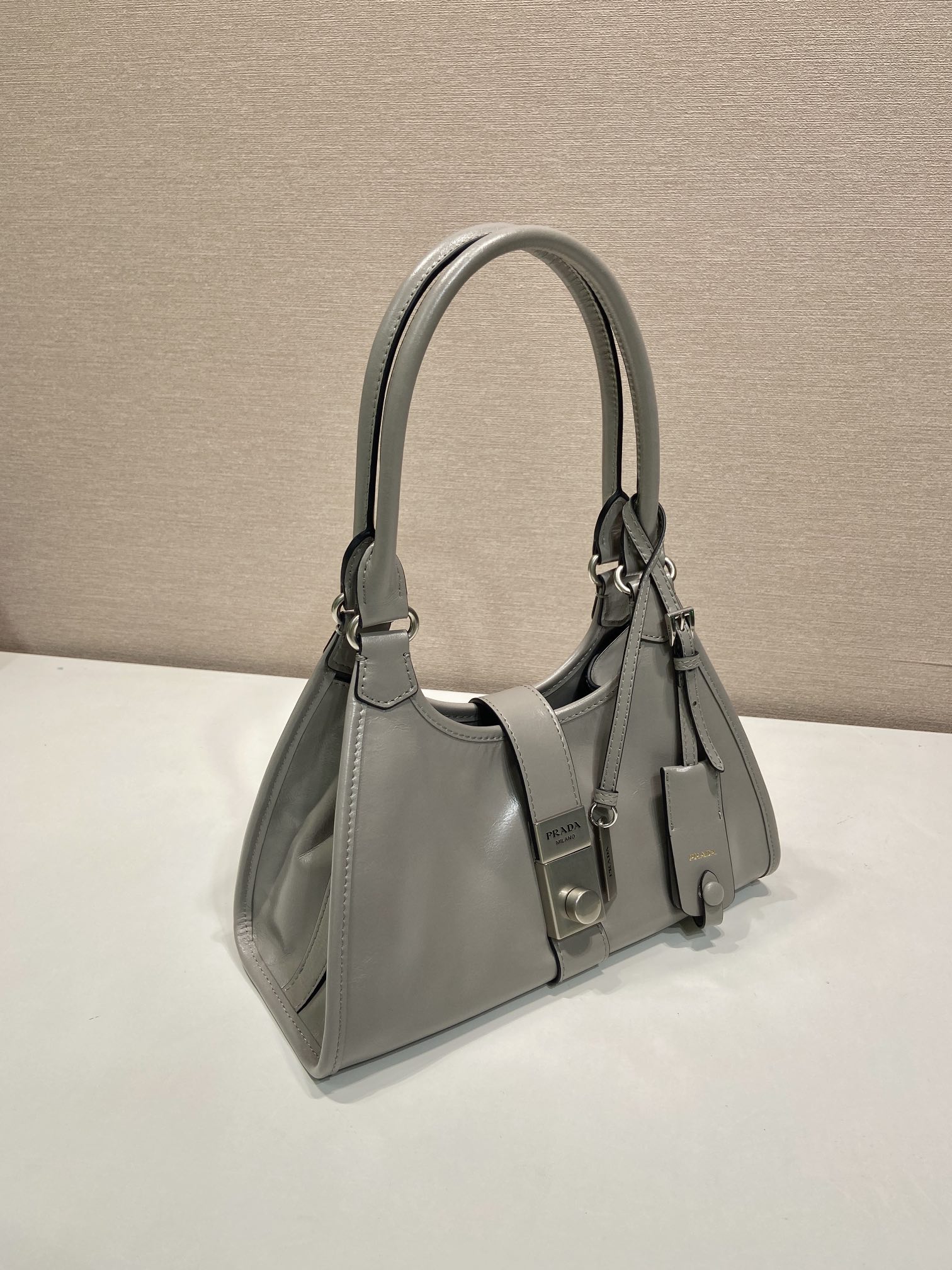 Mini Leather Top Handle Satchel Crossbody Bag, 26cm - Stylish & Versatile 3 i1751863616 9998 2