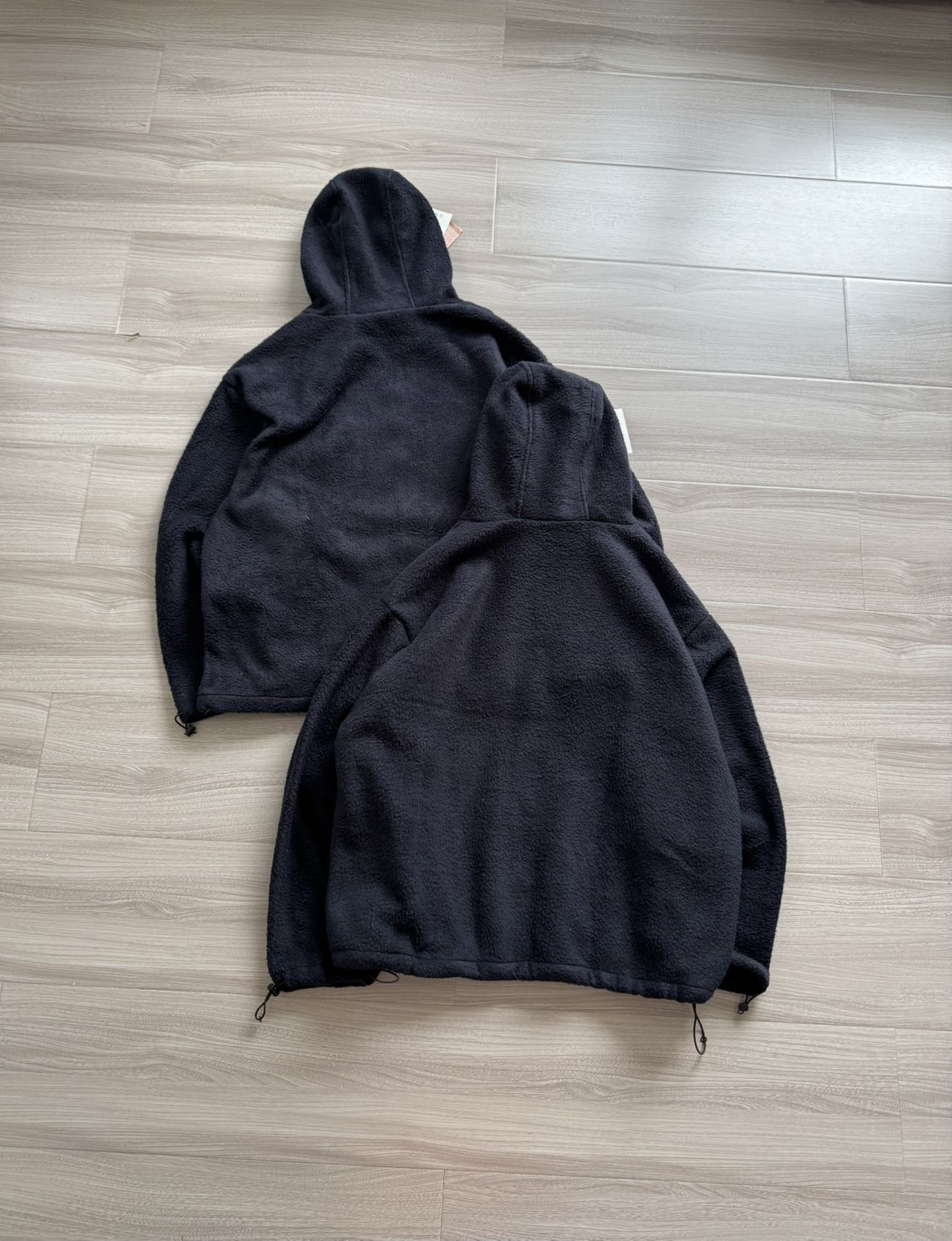 Miu Miu Women's Fleece Zip-Up Hoodie Sweatshirt Drawstring Hem 3 a1757569537681 1330