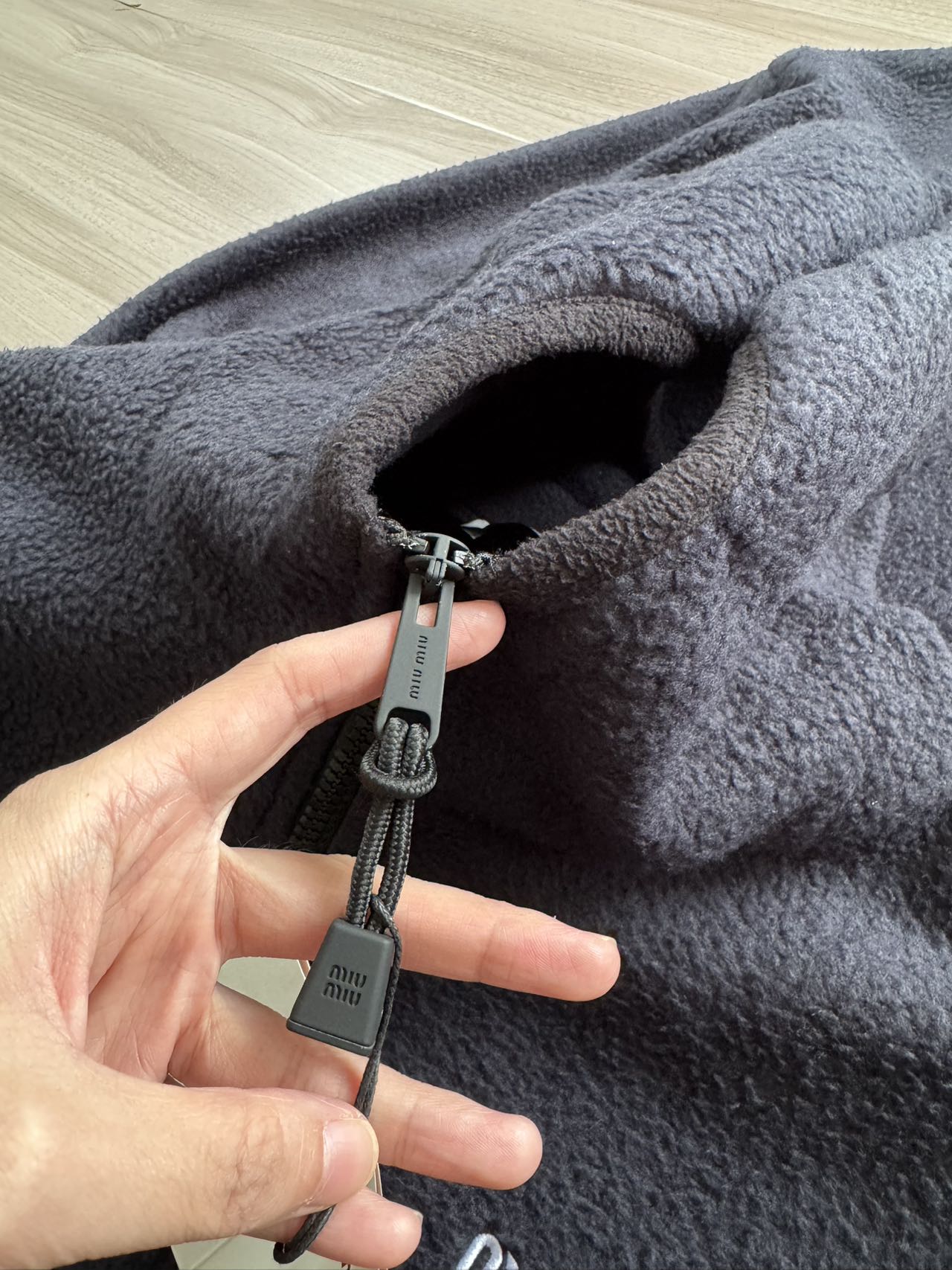 Miu Miu Women's Fleece Zip-Up Hoodie Sweatshirt Drawstring Hem 6 a1757569539298 1132