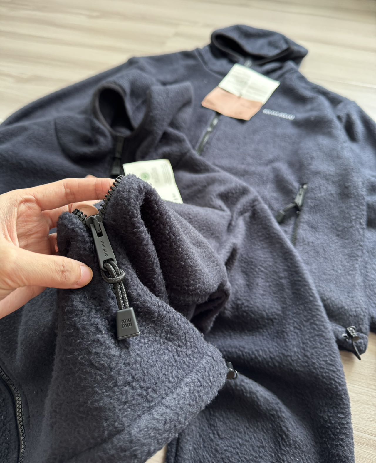 Miu Miu Women's Fleece Zip-Up Hoodie Sweatshirt Drawstring Hem 8 a1757569539309 6205