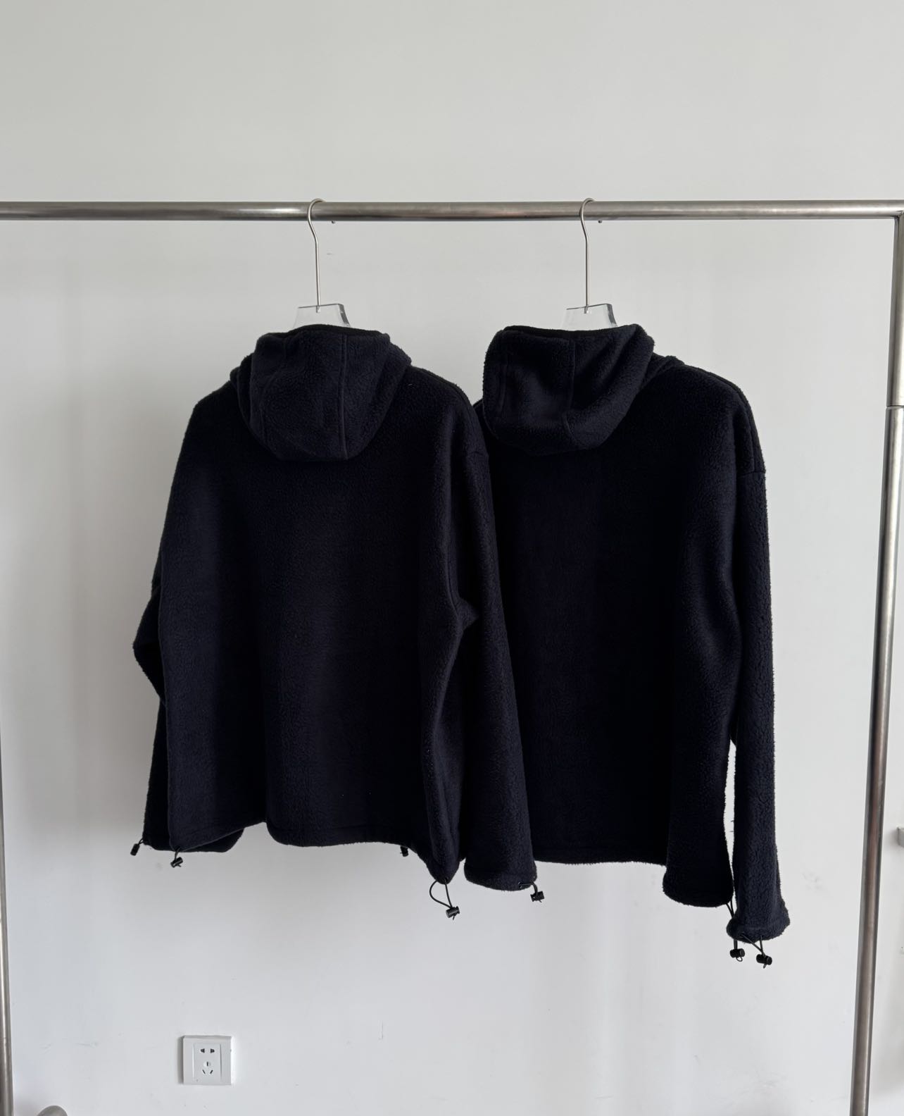 Miu Miu Fleece Zip-Up Hoodie Black - Cozy & Stylish Outerwear, Various Sizes 2 a1757569562879 6080