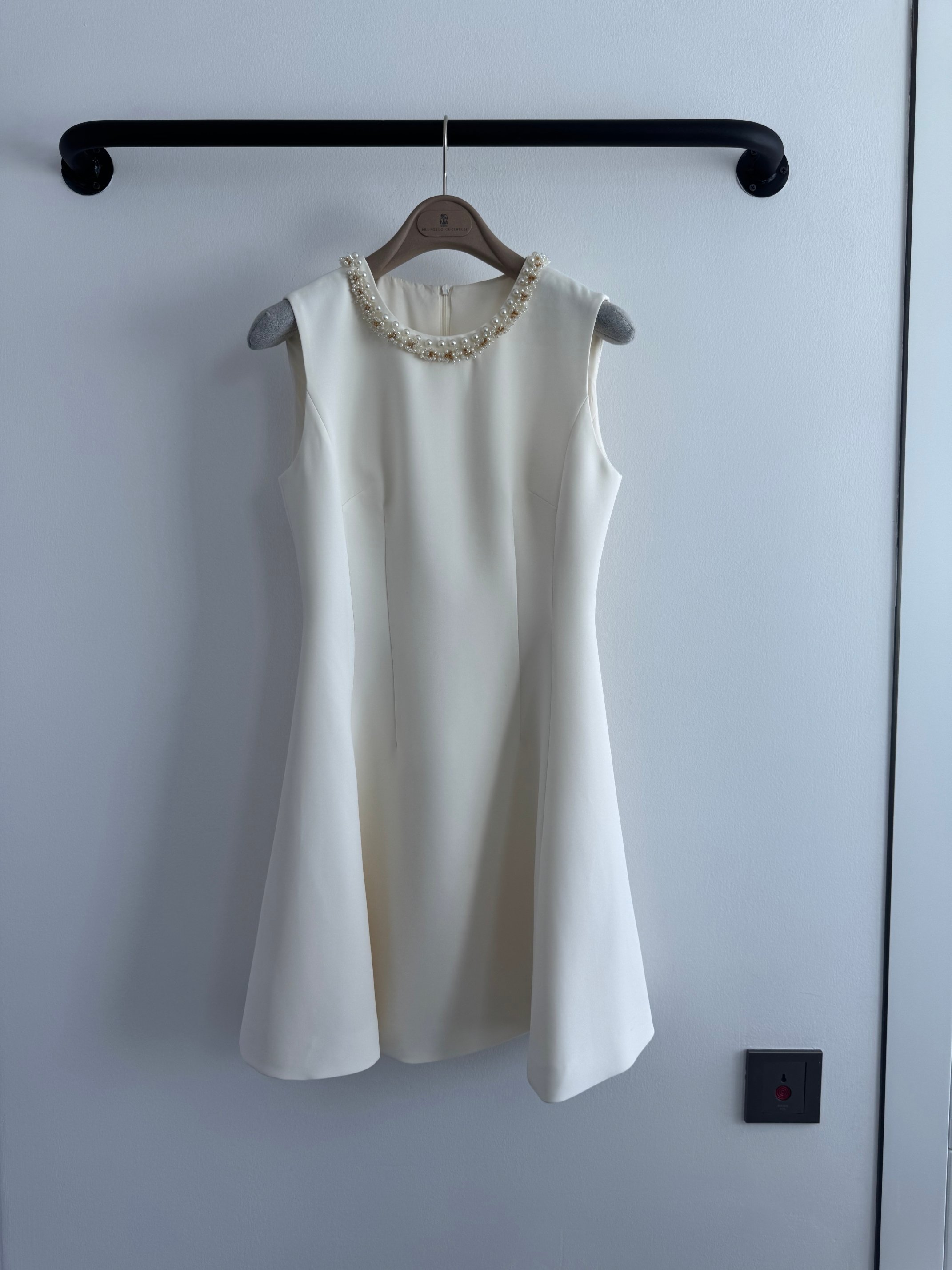 Elegant Hepburn Style Pearl Collar Sleeveless Dress - Party & Date Night Ready 3 a1749540564527 6126