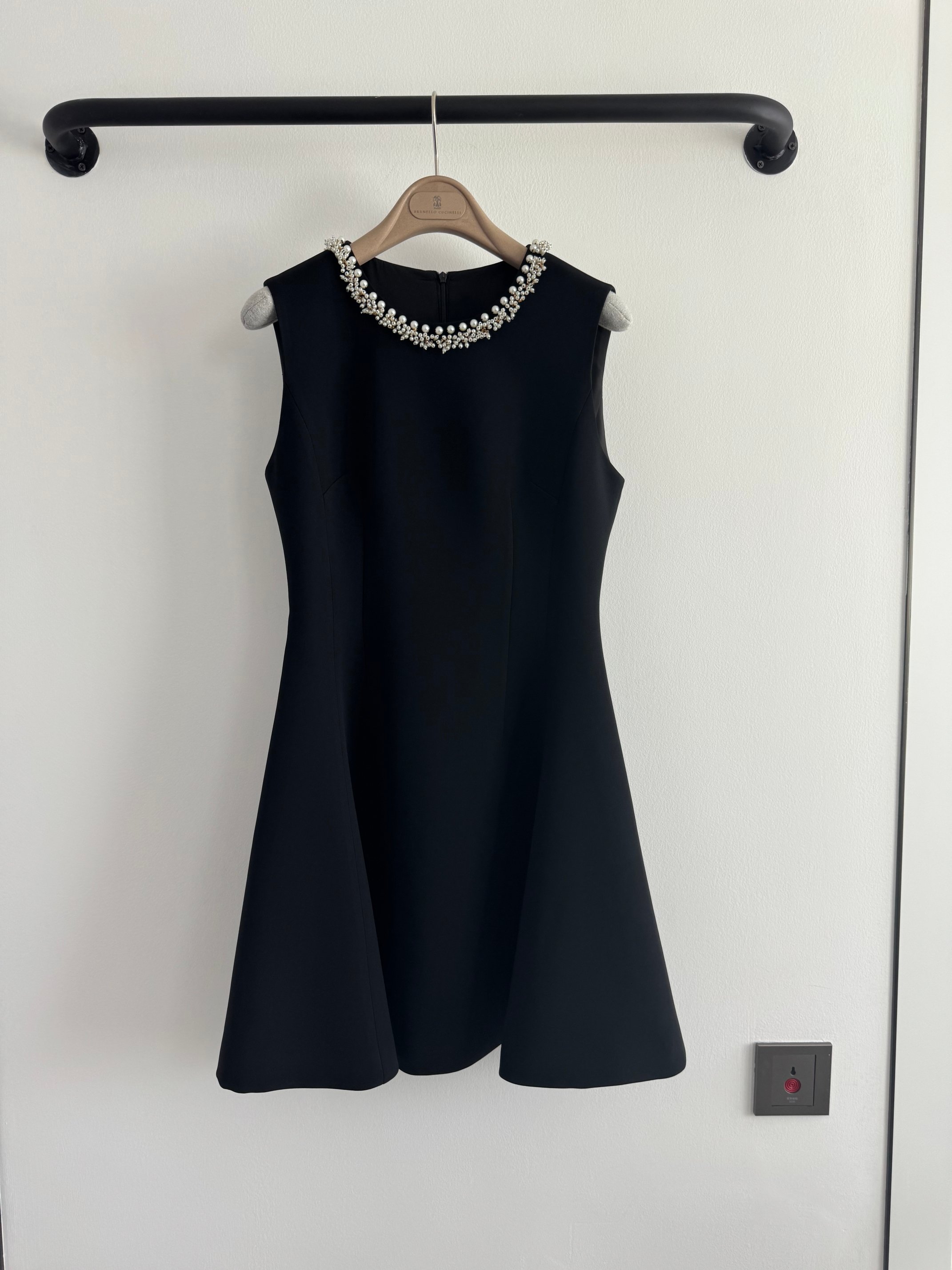 Elegant Hepburn Style Pearl Collar Sleeveless Dress - Party & Date Night Ready 5 a1749540564945 1123