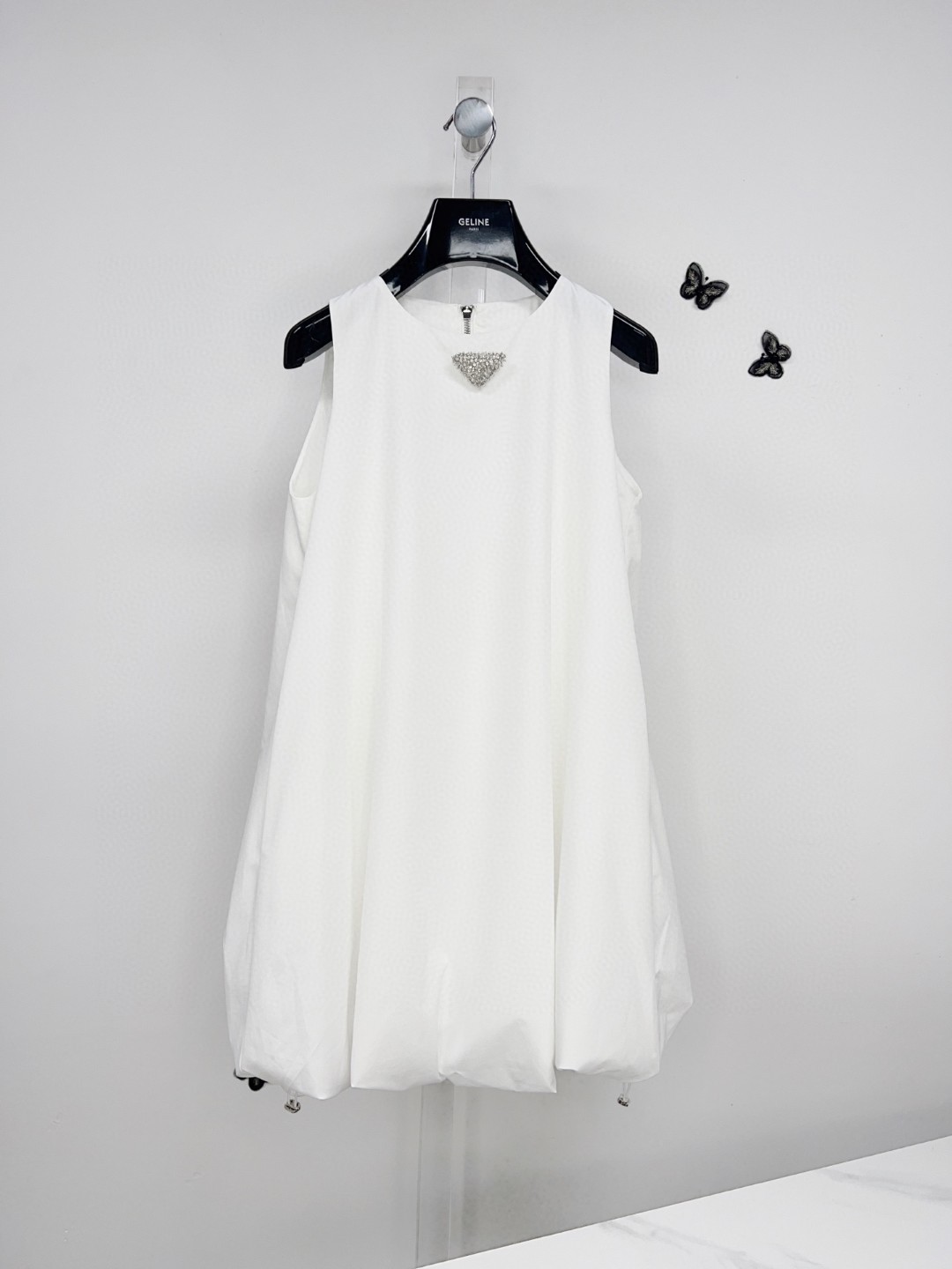 Sleeveless A-Line Dress with Pockets - Wrinkle-Resistant & Stylish 4 a1752902911810 2750