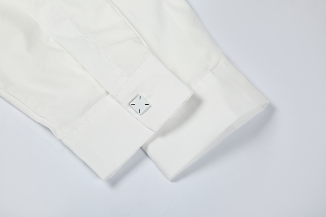 Designer 2024s Magella MM6 Shirts: Premium Cotton, Custom Buttons, Unisex Sizing - 图片 4