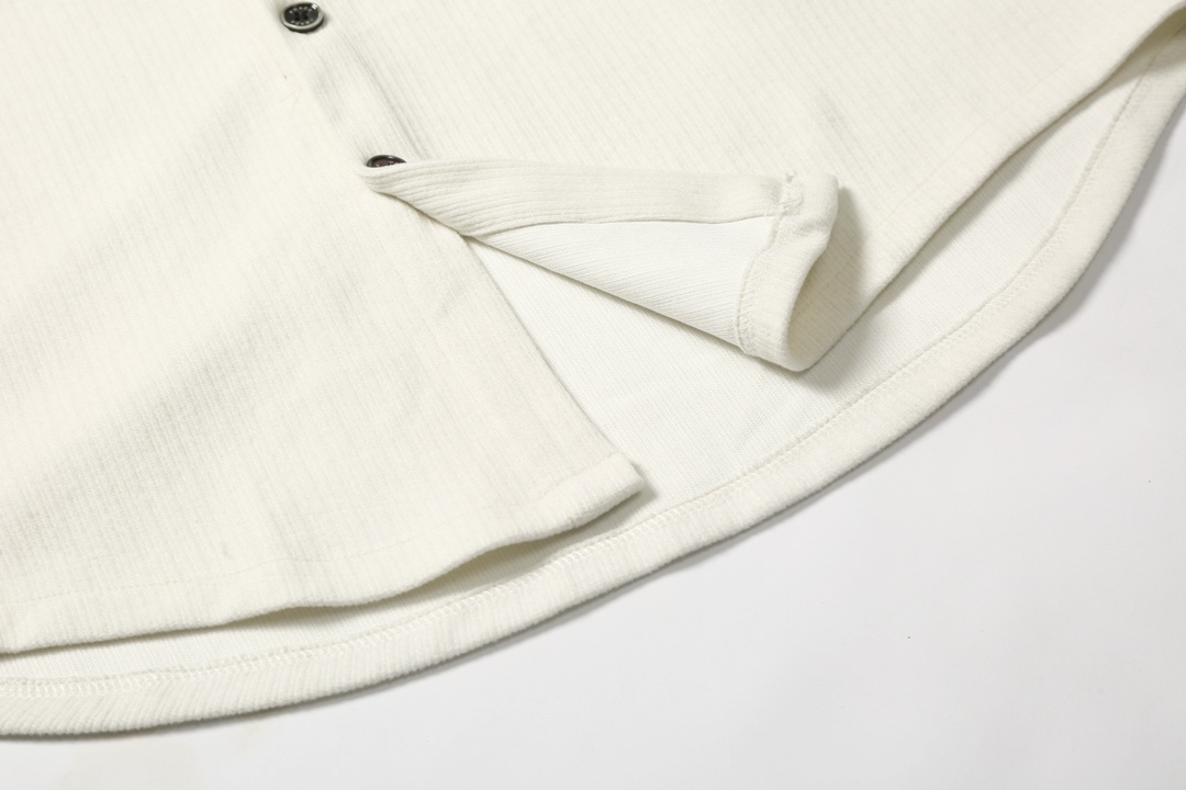 Prada 24SS Summer Wool Shirt Suit with Handbags 5 – Textured Design Summary - 图片 7