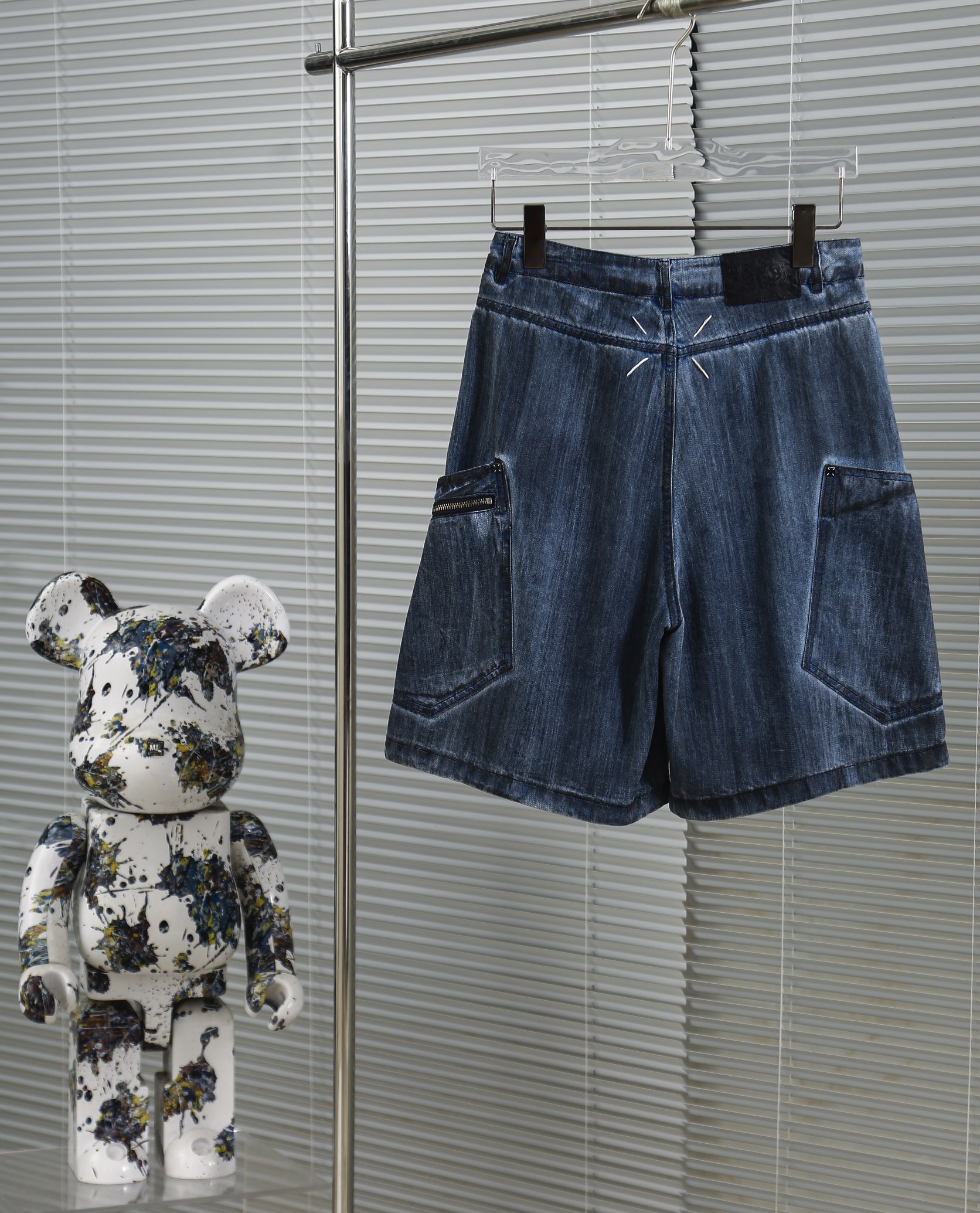 Customized MJ Designer Shorts: Margiela MM6 24SS Hand-to-Hand Rinsing Water-Washing, Various Sizes - 图片 2