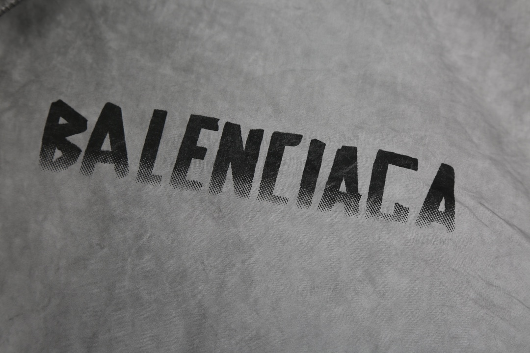 Exclusive Balenciaga Designer Collection: 288 New Shirts and T-shirts for Spring/Summer. - 图片 6