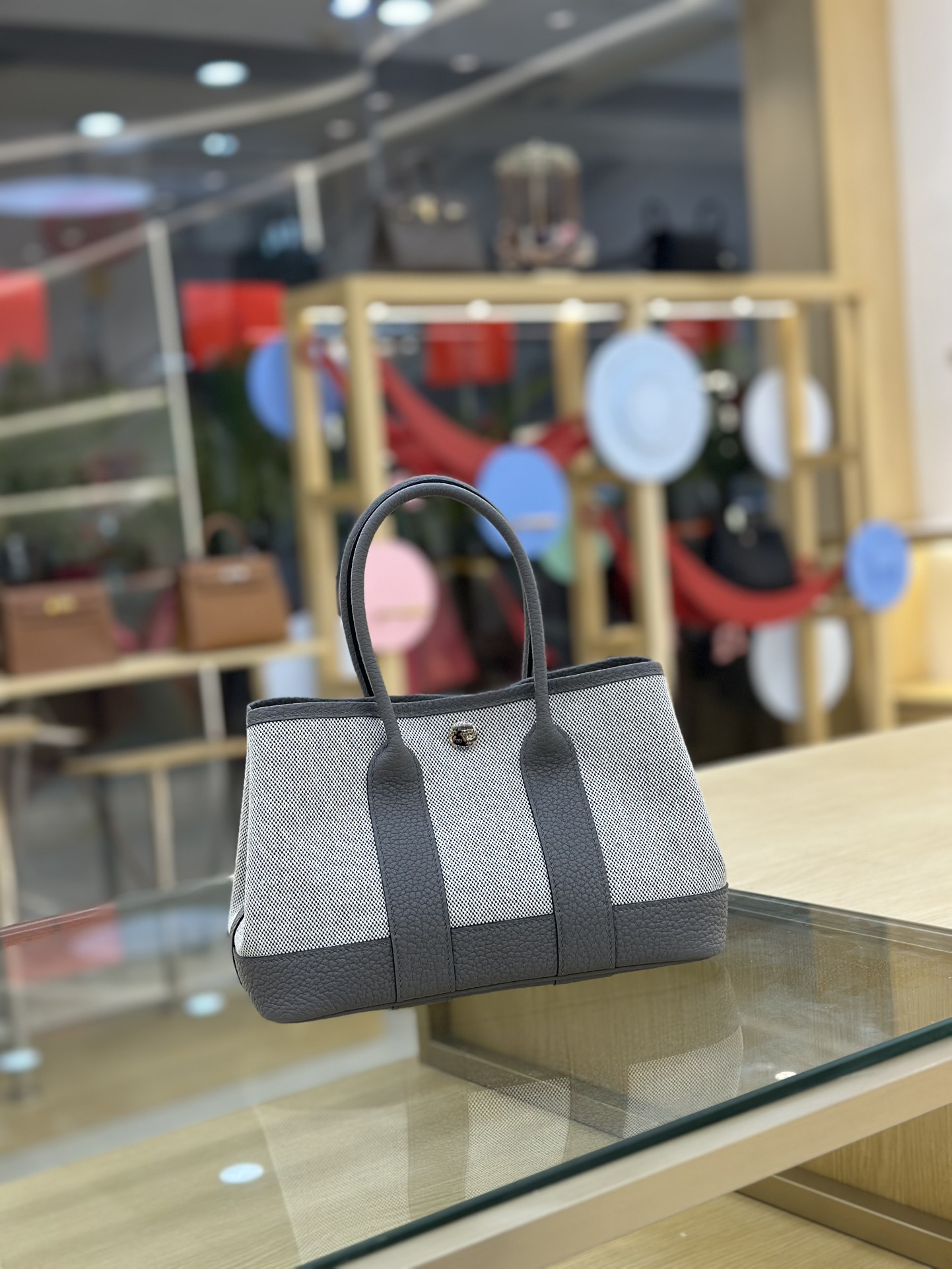 NO:698289,mini Gardenarty garden bag slate gray original cloth with imported leather wax thread hand sewing original mold opening super cute size 23*16*10, Hermes, Hermes, Hermes,19860909mini Gardenarty花园包石板灰 原版布配进口皮 蜡线手缝 原版开模 超可爱 size23*16*10,爱马仕,hermes,Hermes,,Bag